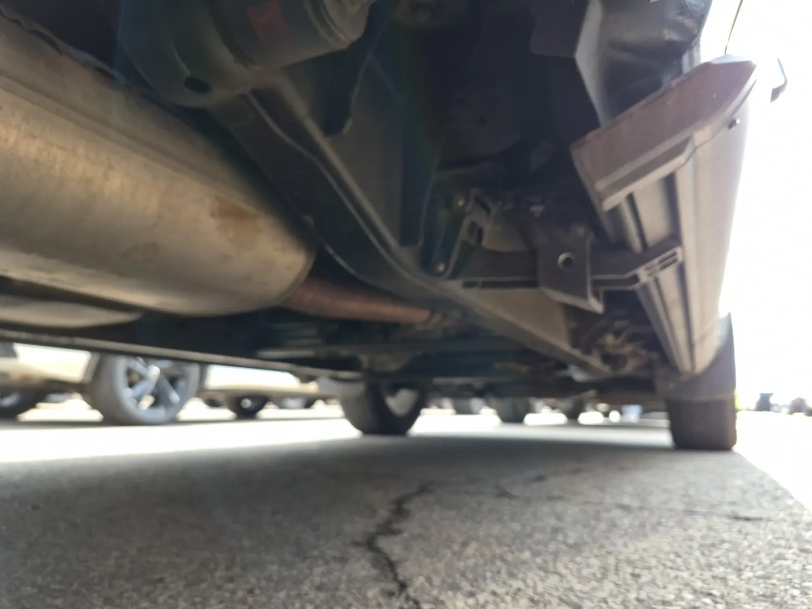 Undercarriage - Passenger Photo