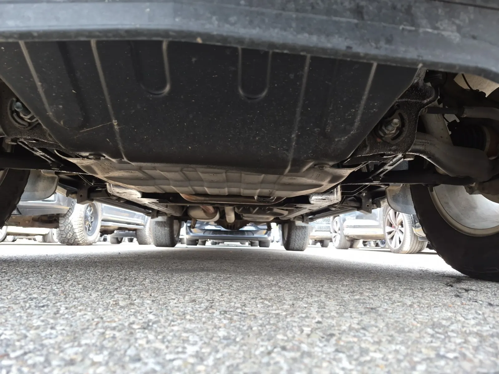 Undercarriage - Front Photo