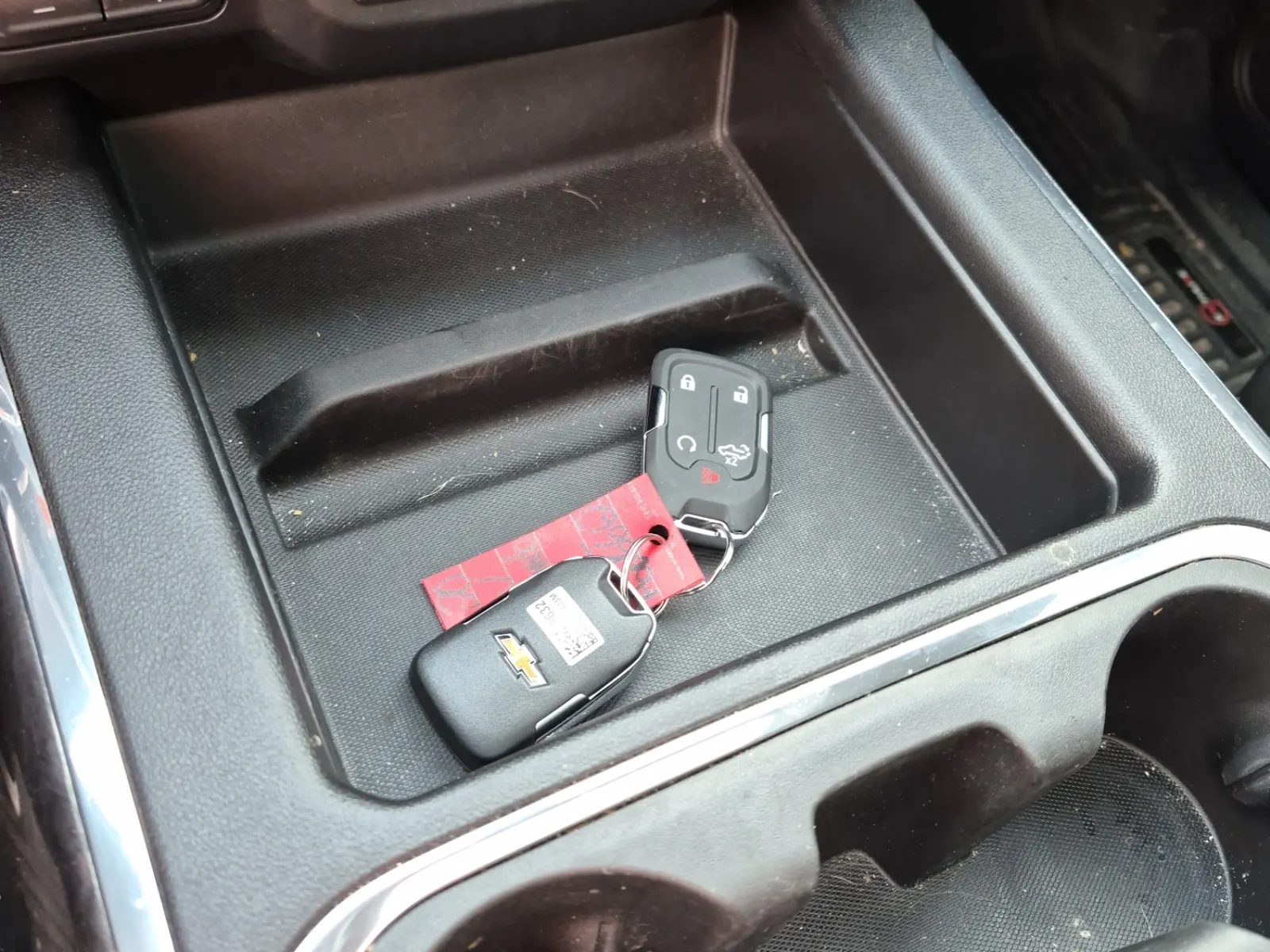 Keys/Fobs/Manual Photo