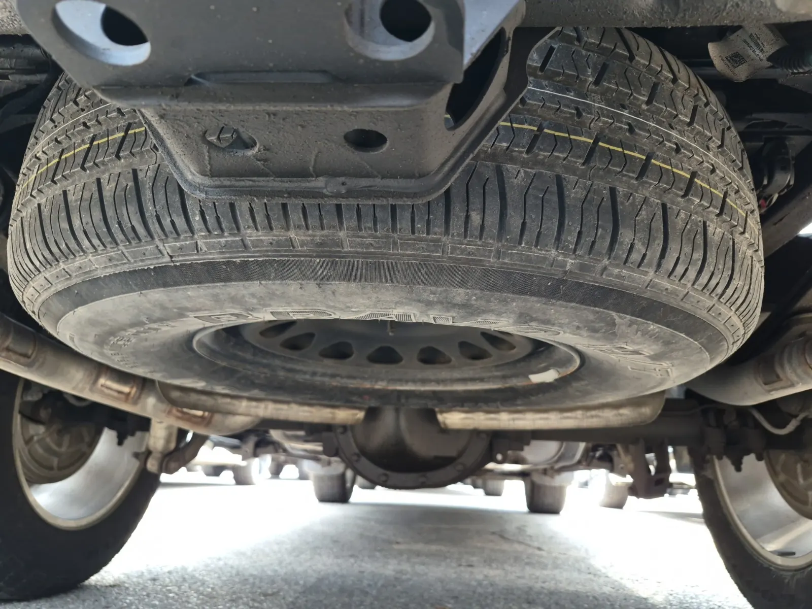 Spare Tire & Wheel Photo