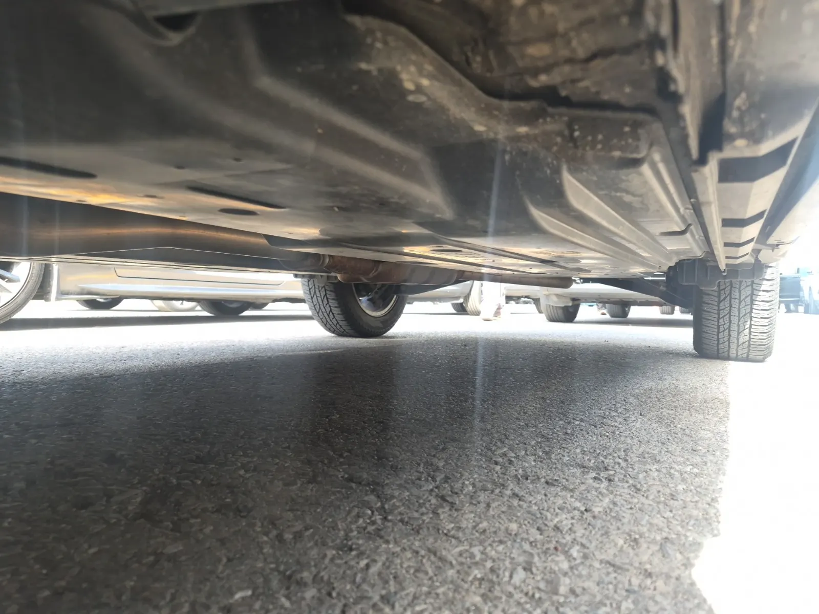 Undercarriage - Driver Photo
