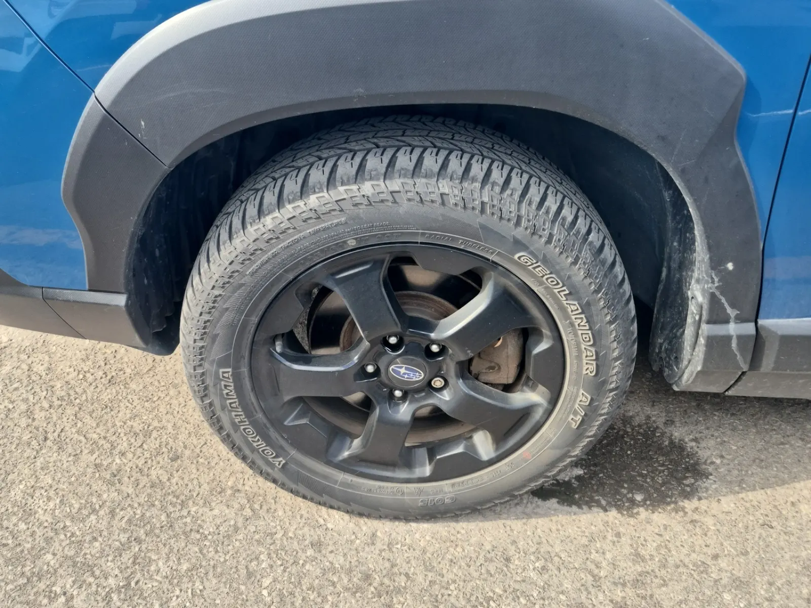 Front driver wheel/tire photo