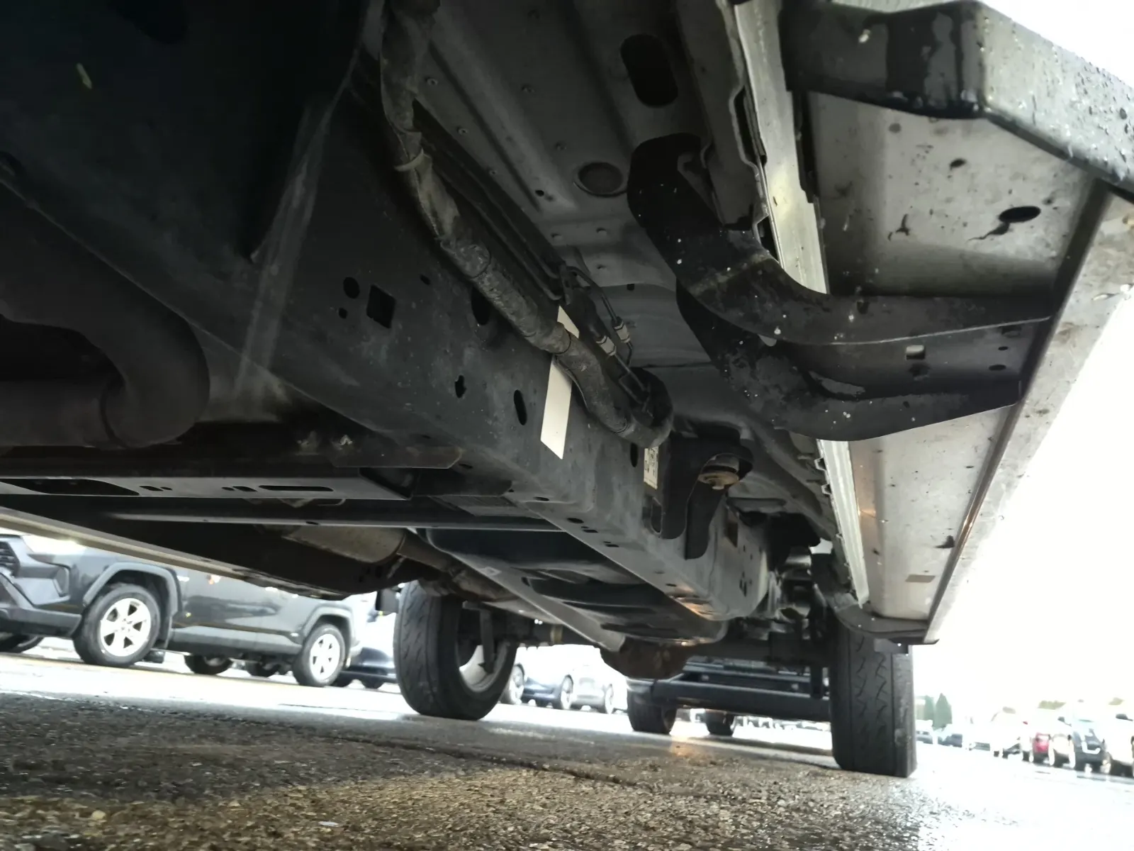 Undercarriage - Driver Photo
