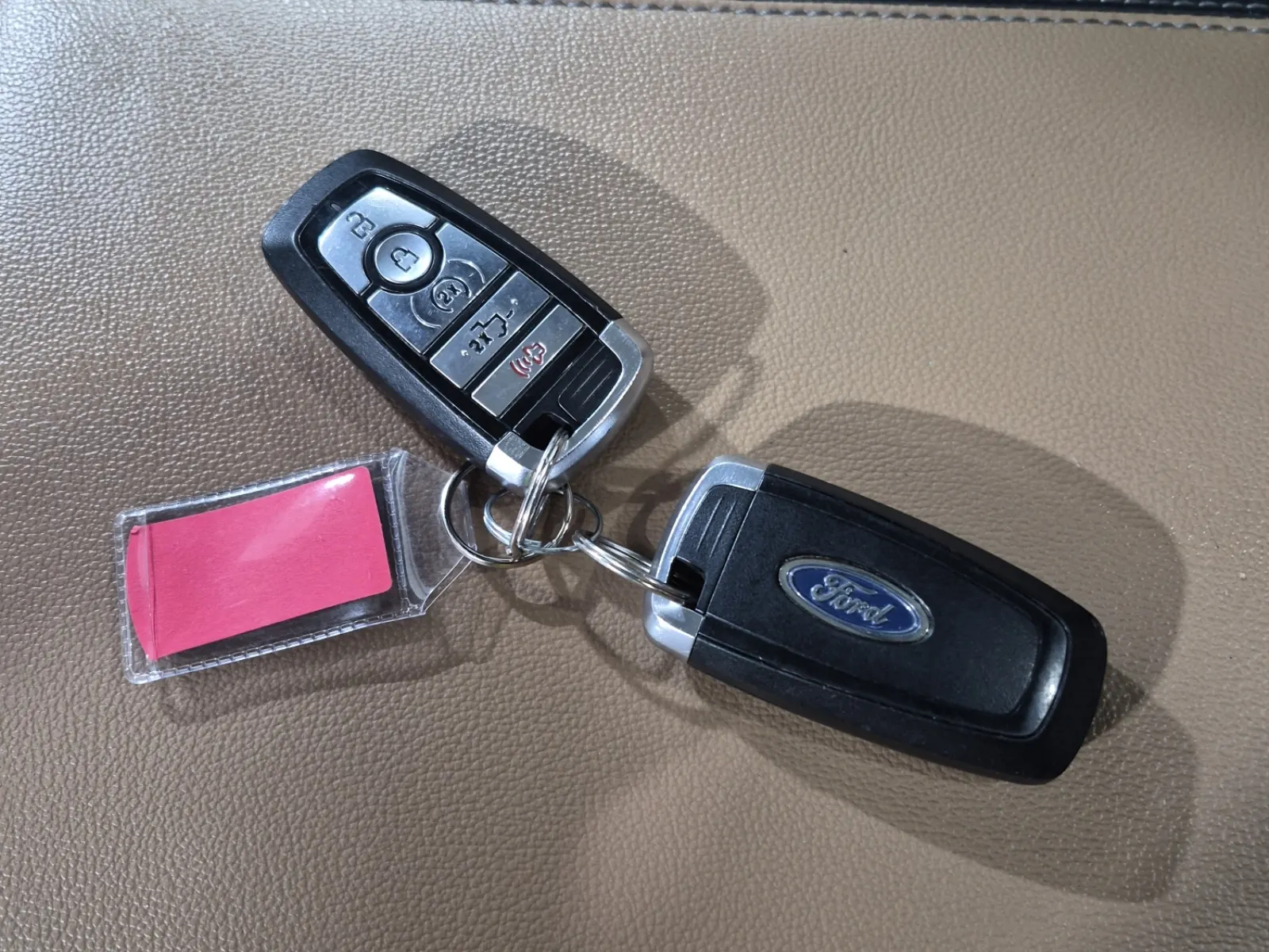 Keys/Fobs/Manual Photo