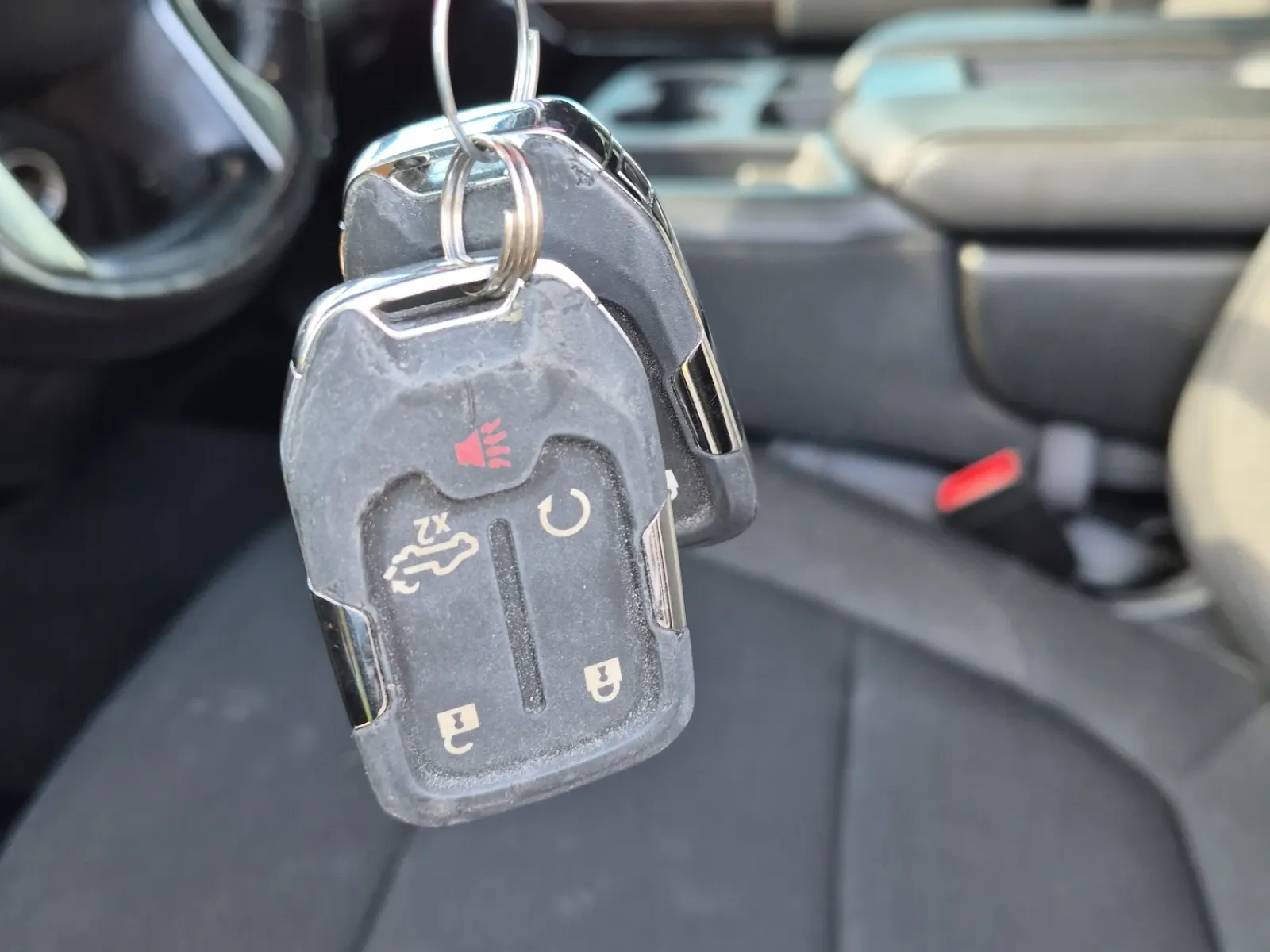 Keys/Fobs/Manual Photo