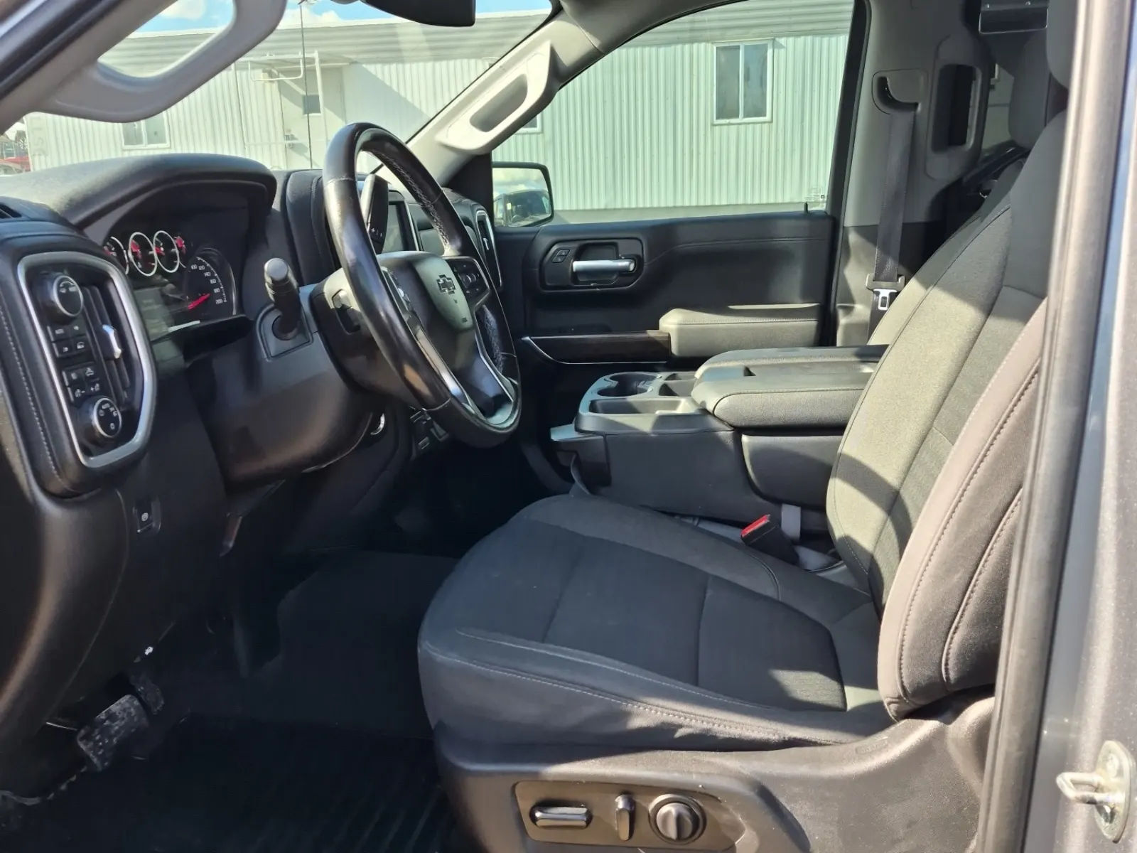 Front Interior Photo