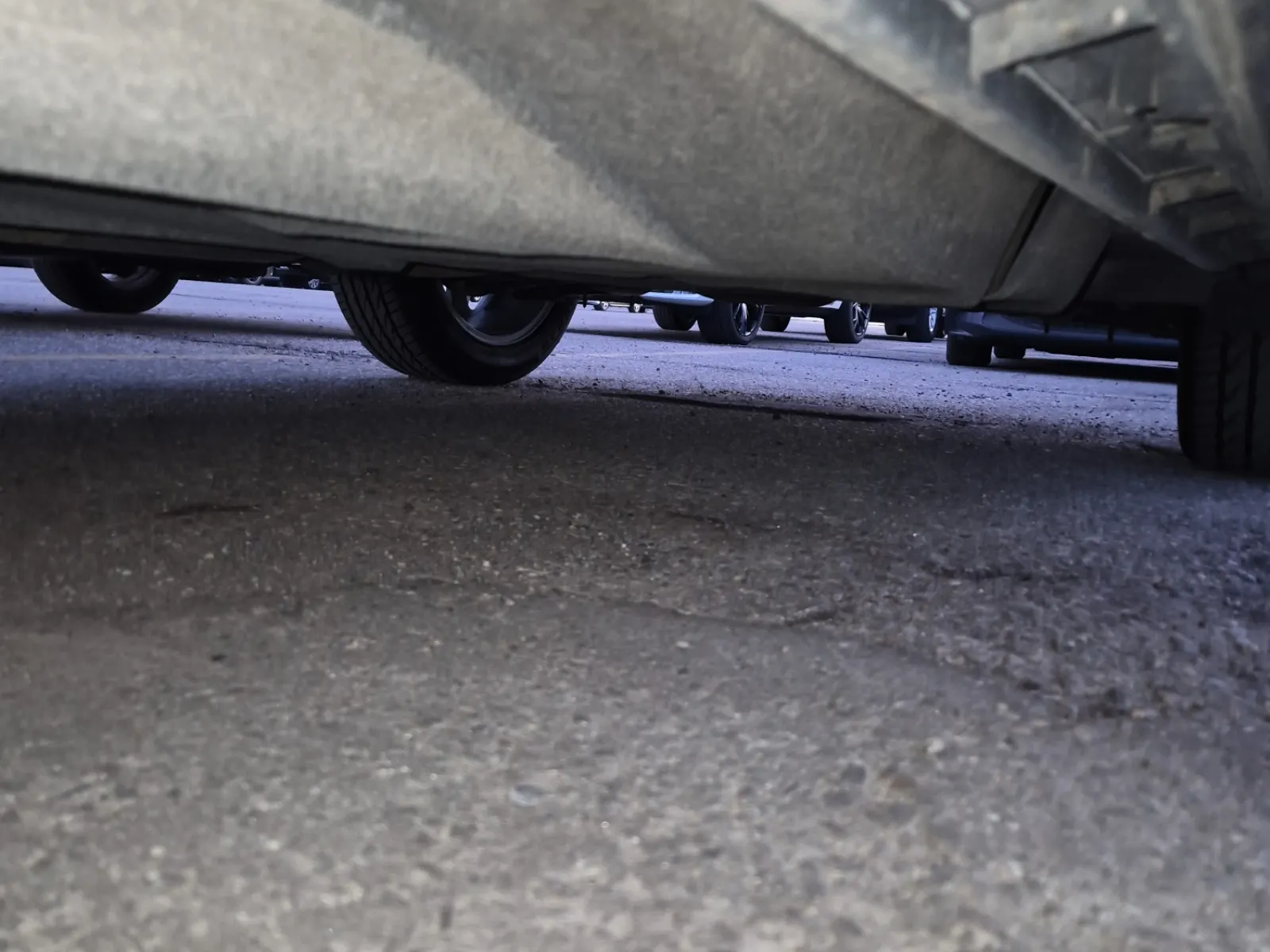 Undercarriage - Driver Photo