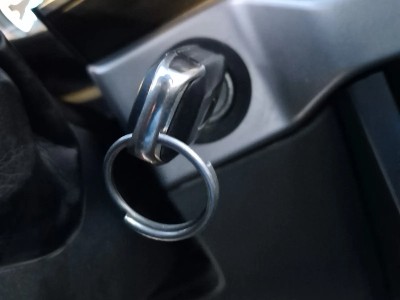 Keys/Fobs/Manual Photo