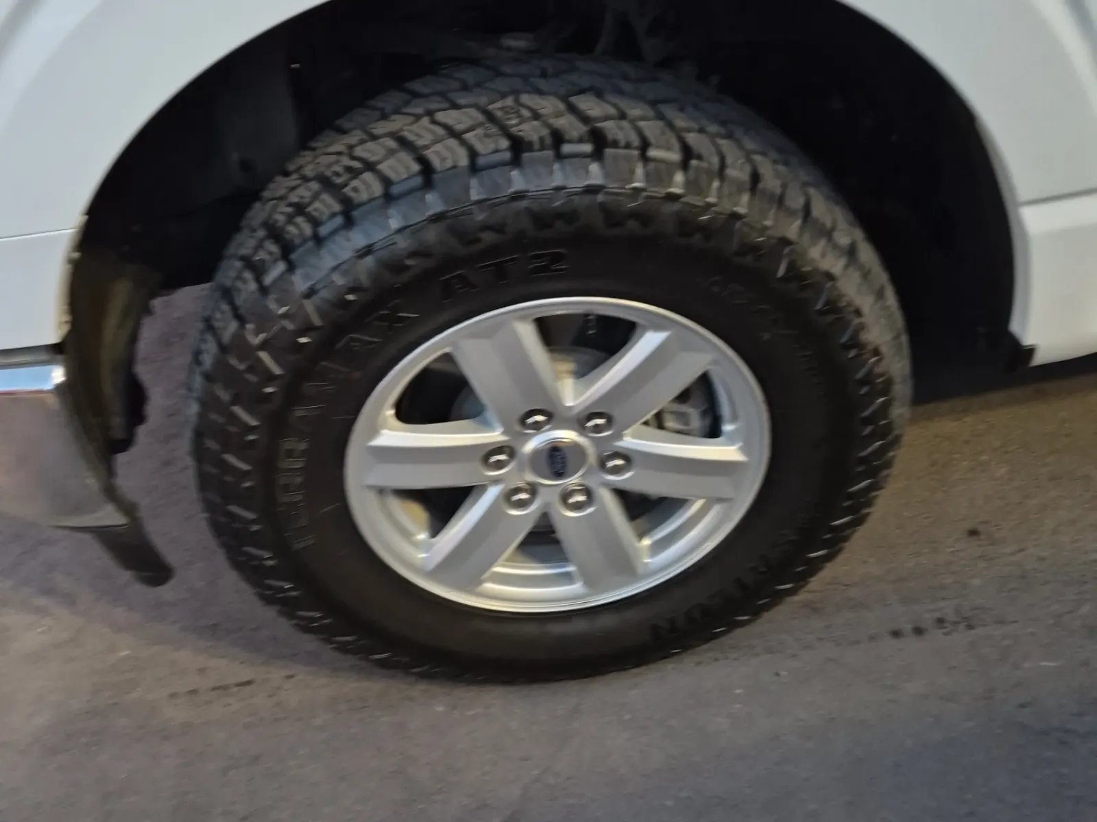 Front driver wheel/tire photo