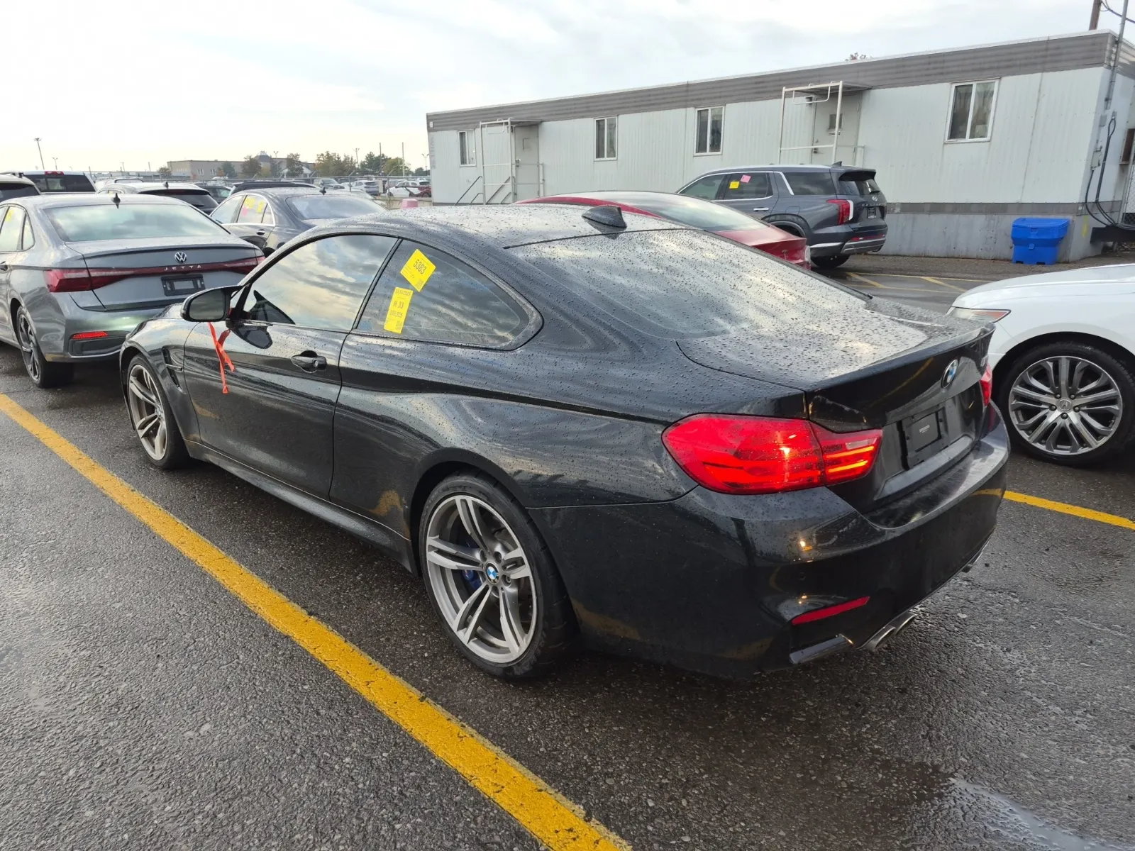 Driver Rear 3/4 Photo