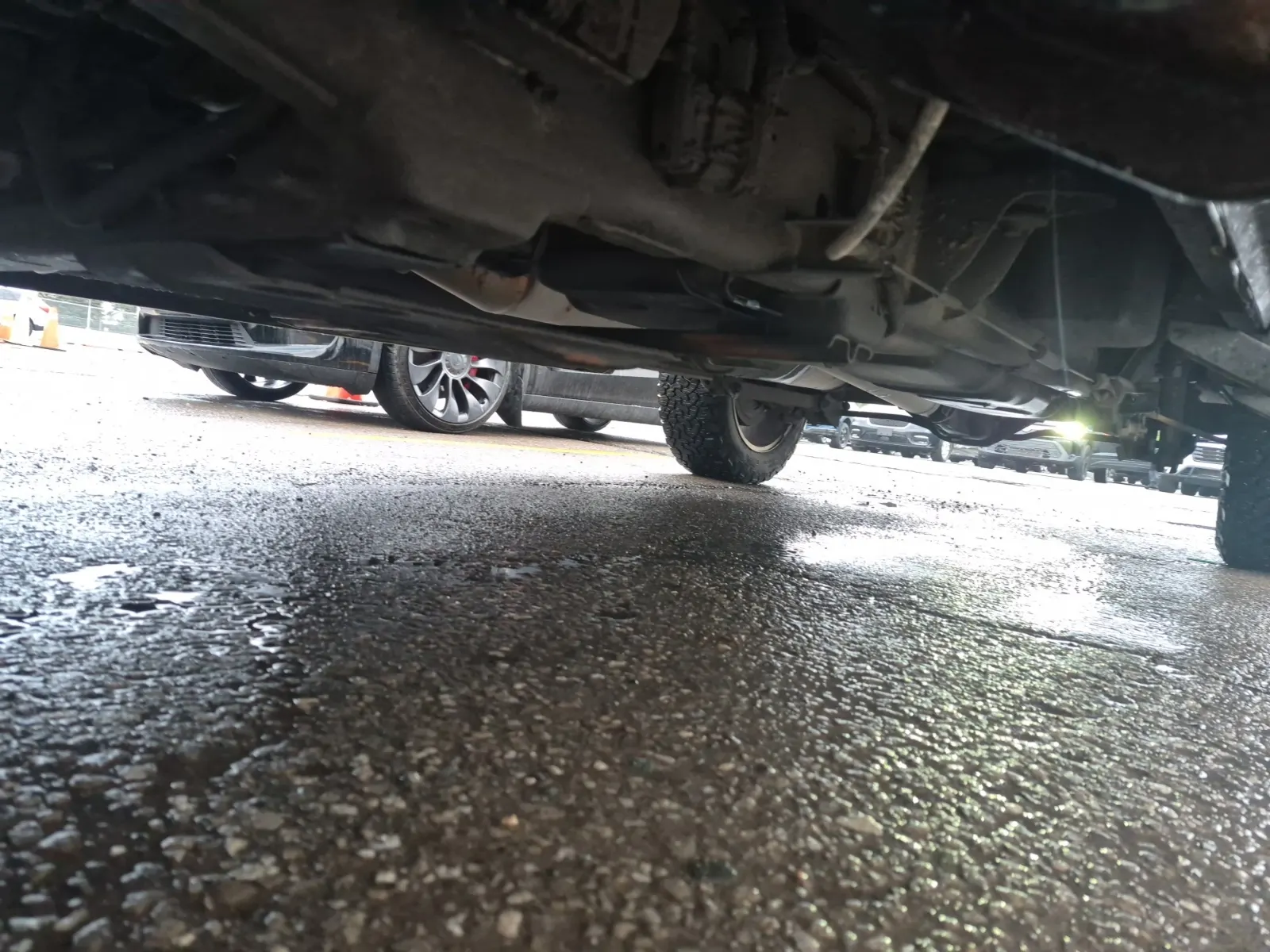 Undercarriage - Driver Photo