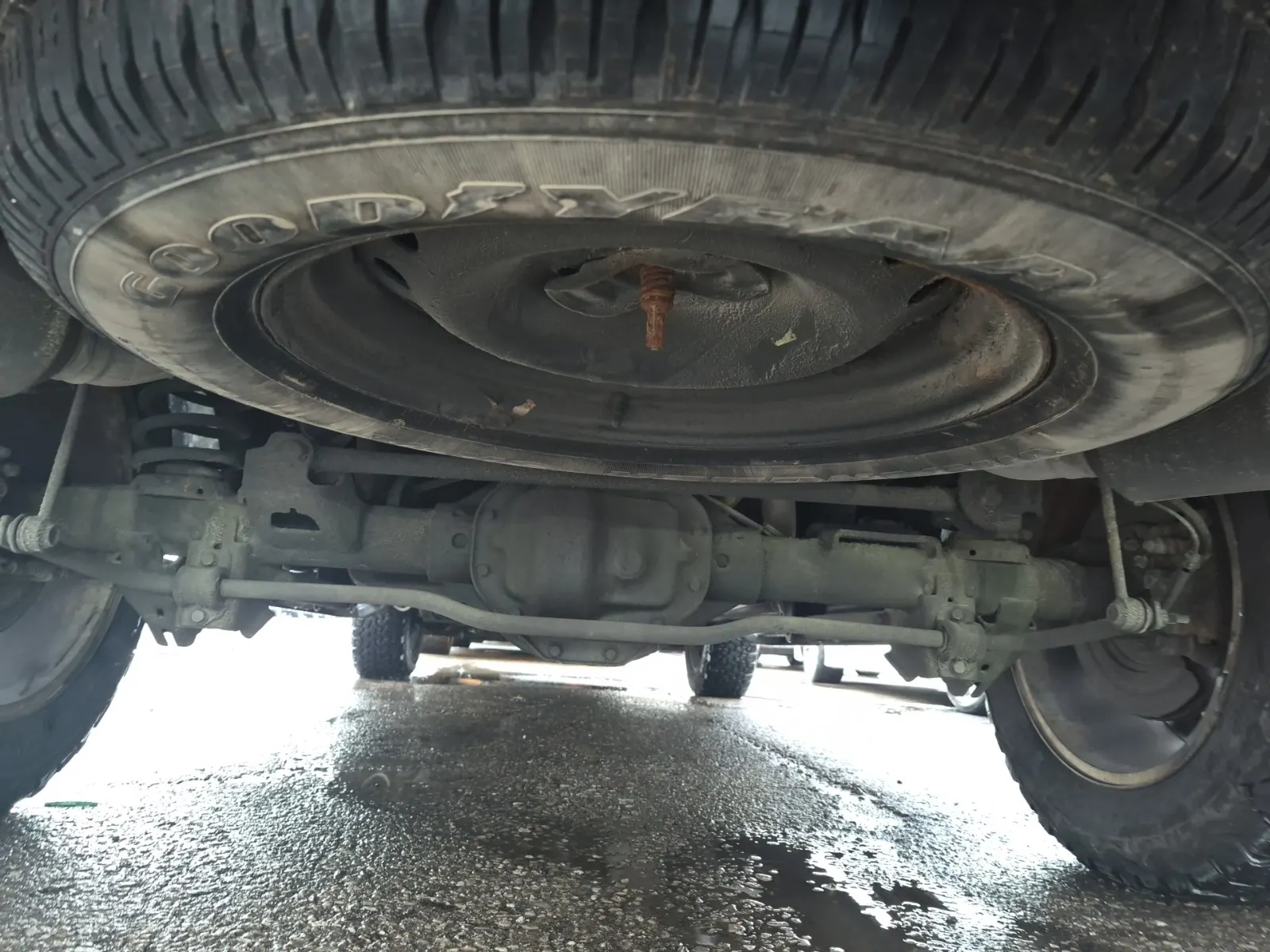 Spare Tire & Wheel Photo