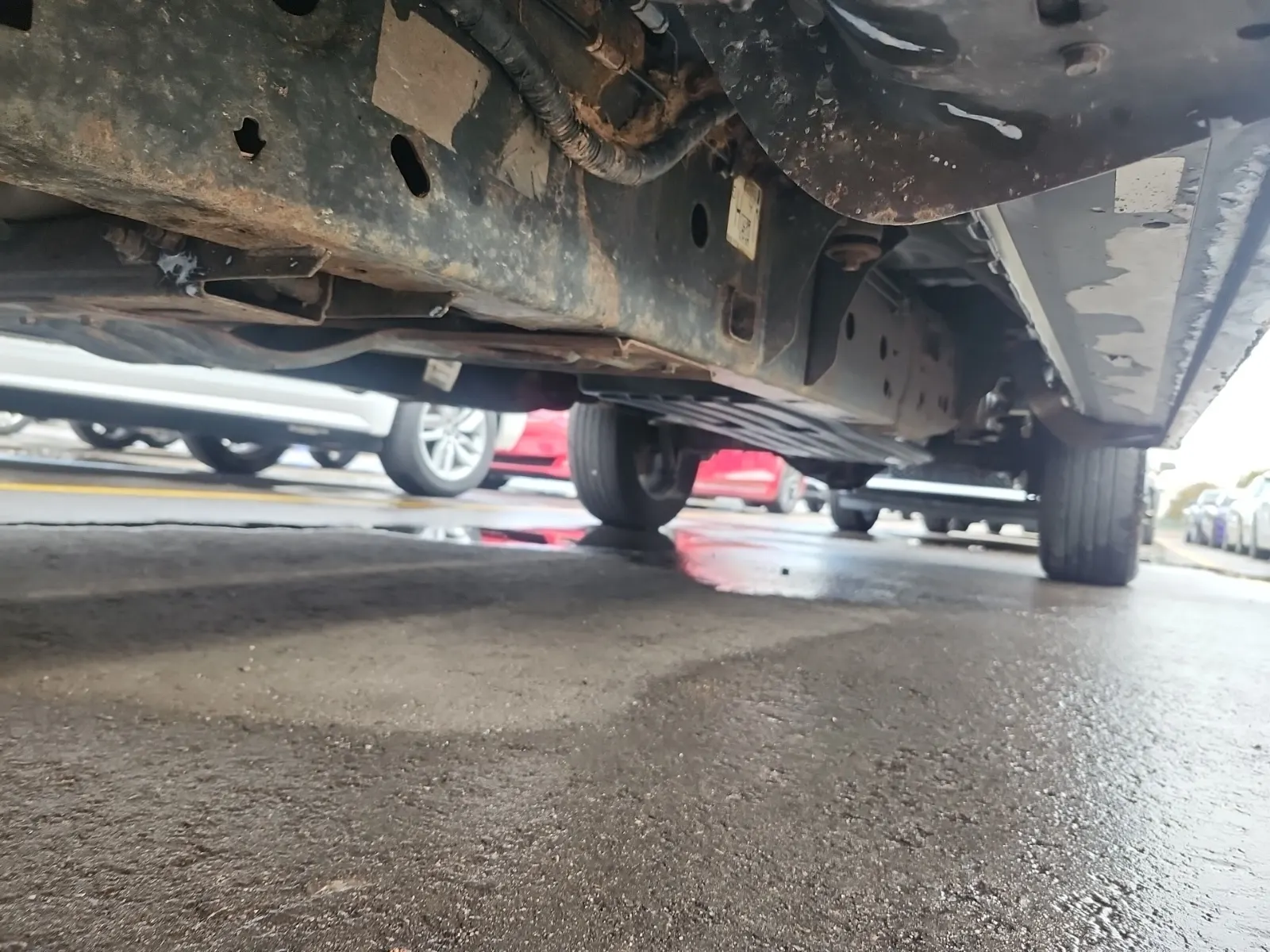 Undercarriage - Driver Photo