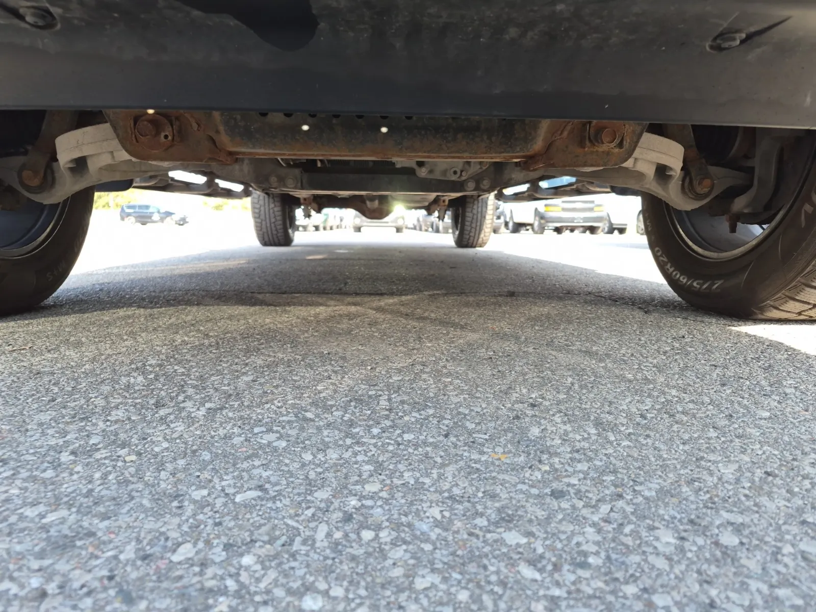 Undercarriage - Front Photo