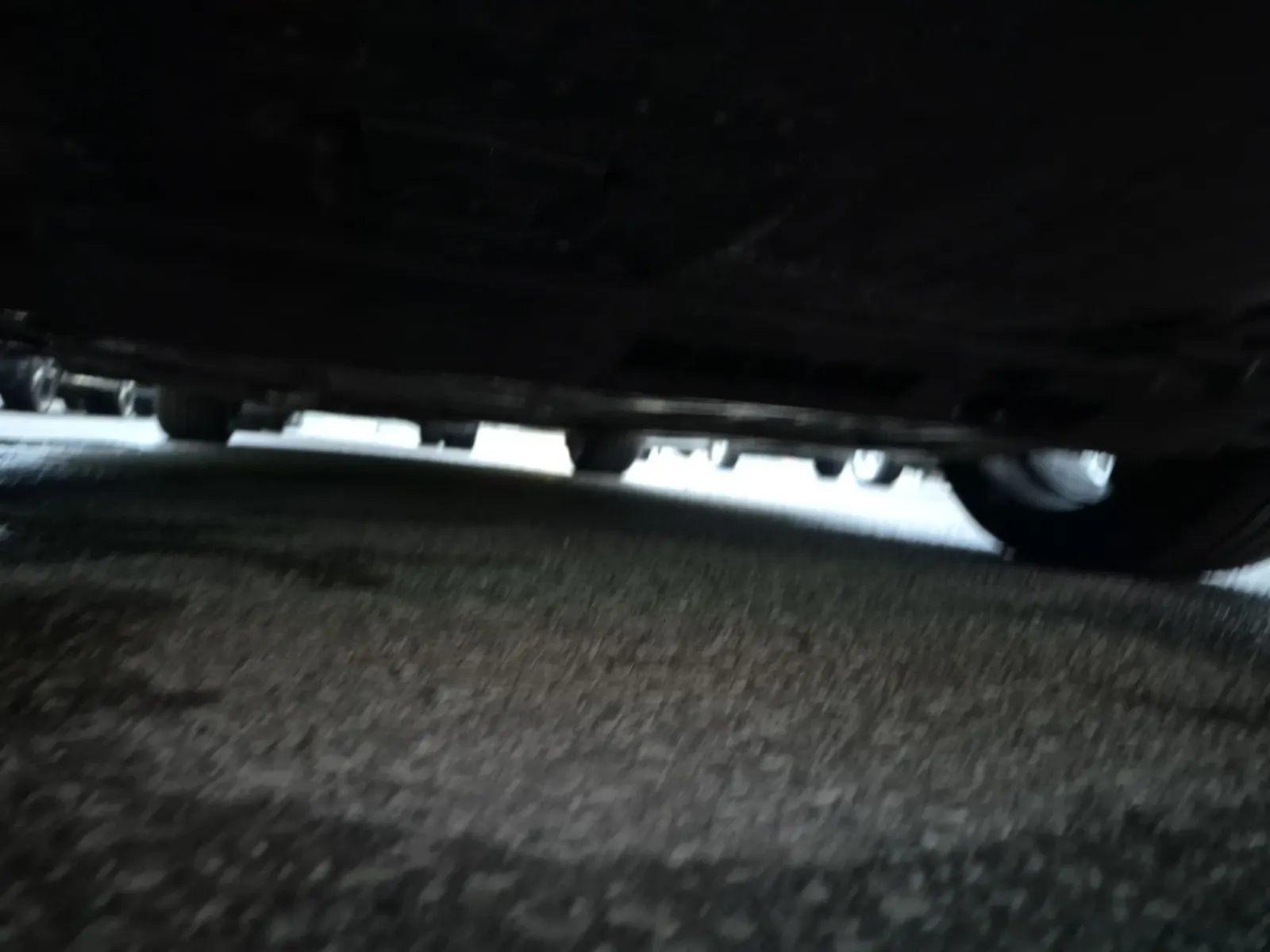 Undercarriage - Front Photo