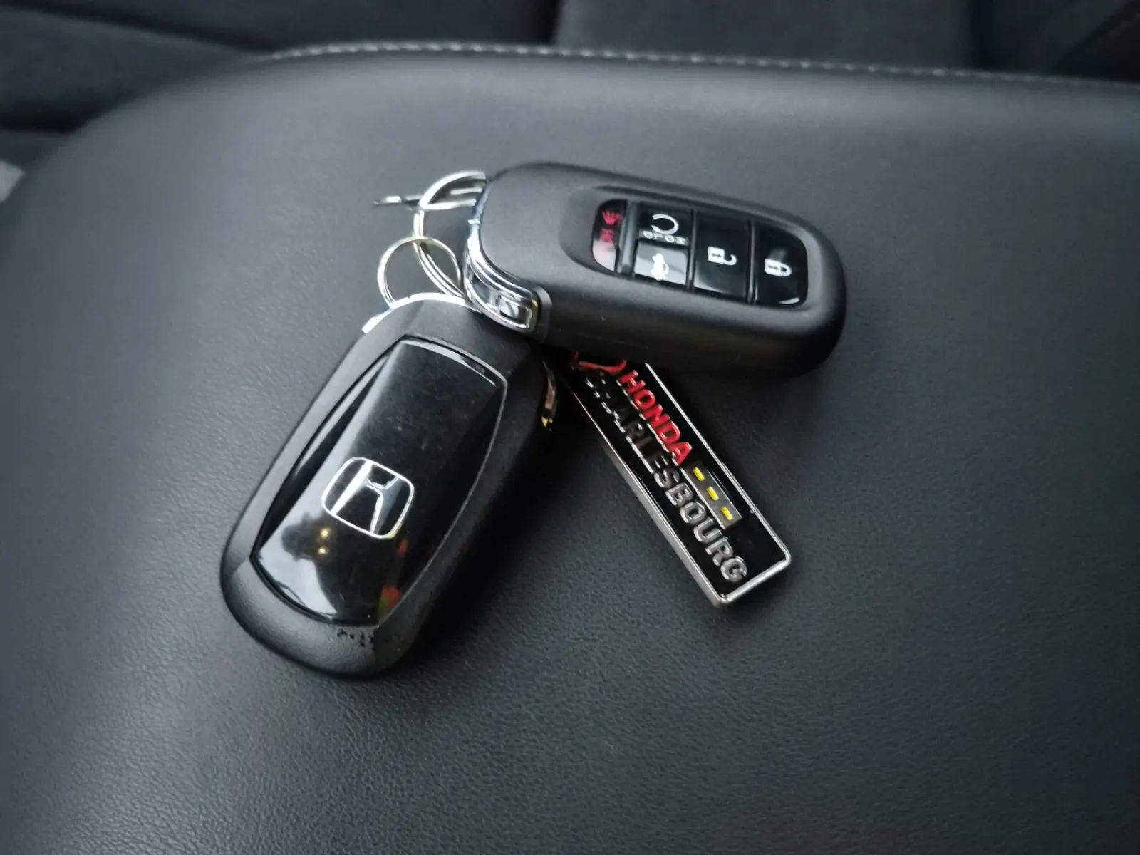 Keys/Fobs/Manual Photo