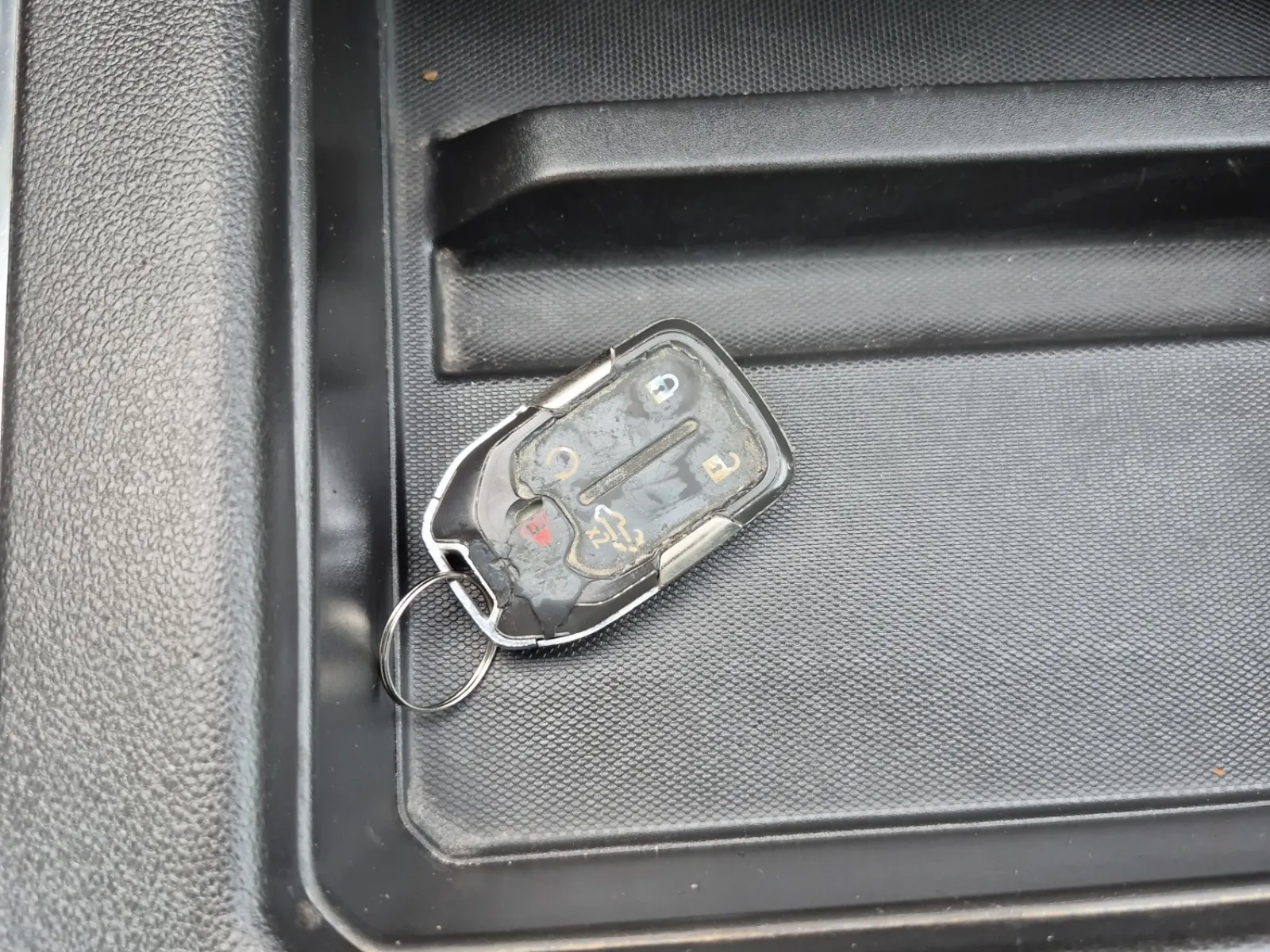 Keys/Fobs/Manual Photo