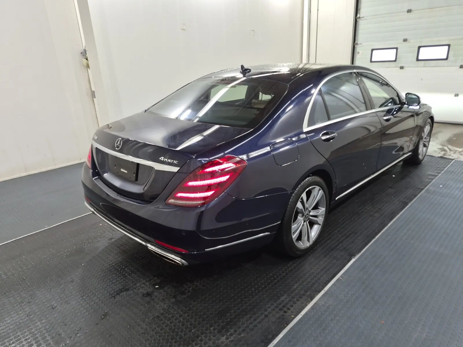 Passenger Rear 3/4 Photo