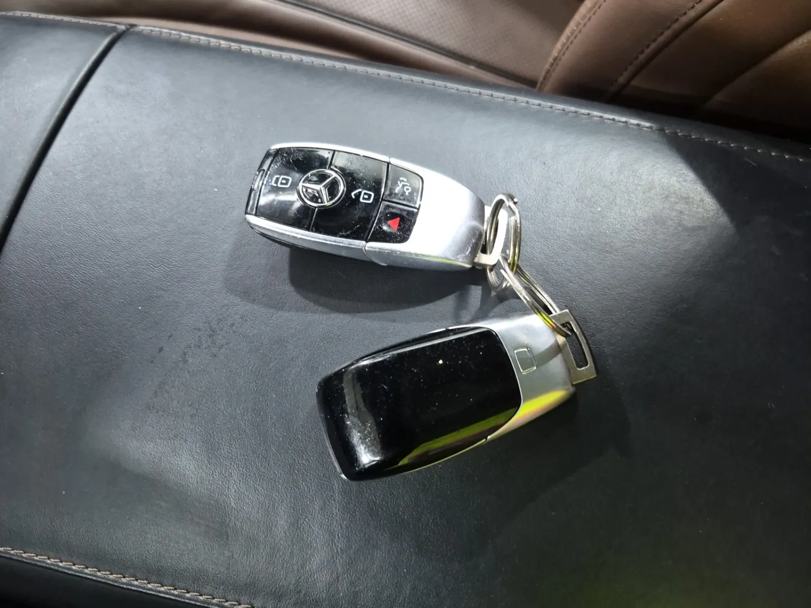 Keys/Fobs/Manual Photo