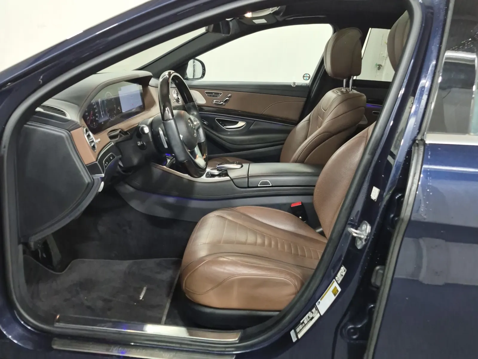 Front Interior Photo