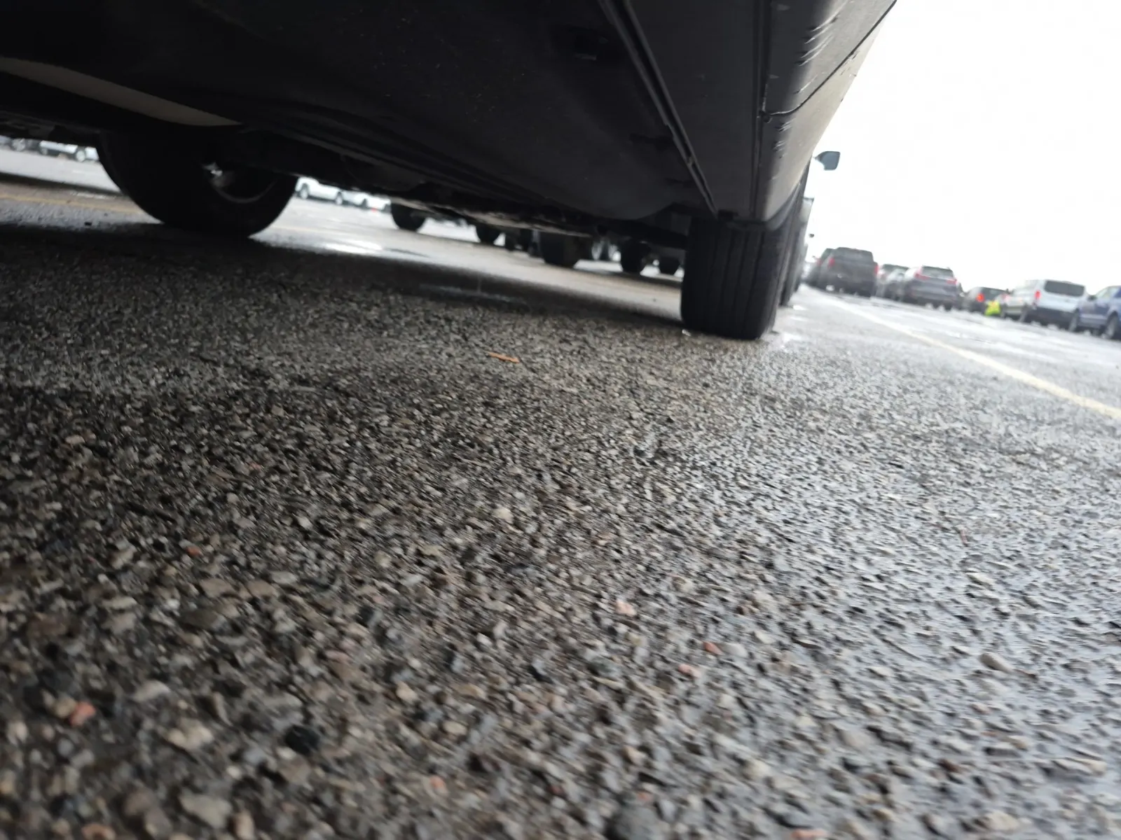 Undercarriage - Passenger Photo