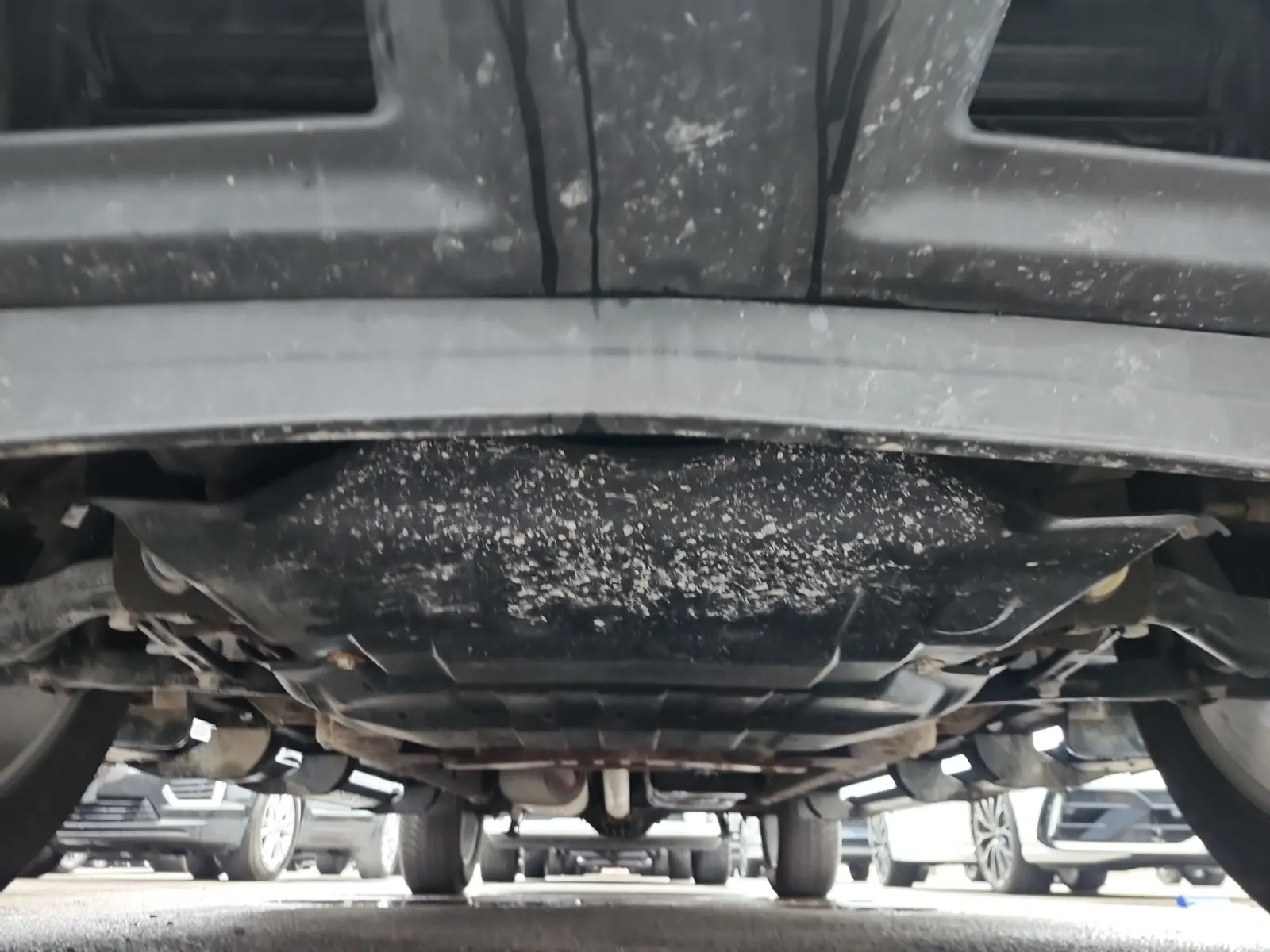 Undercarriage - Front Photo
