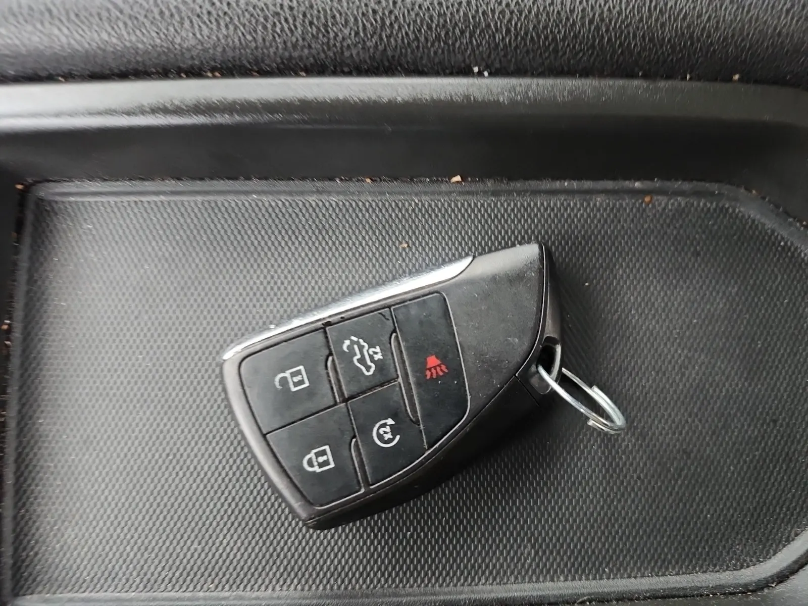 Keys/Fobs/Manual Photo