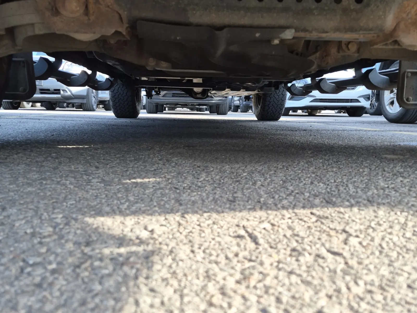 Undercarriage - Front Photo