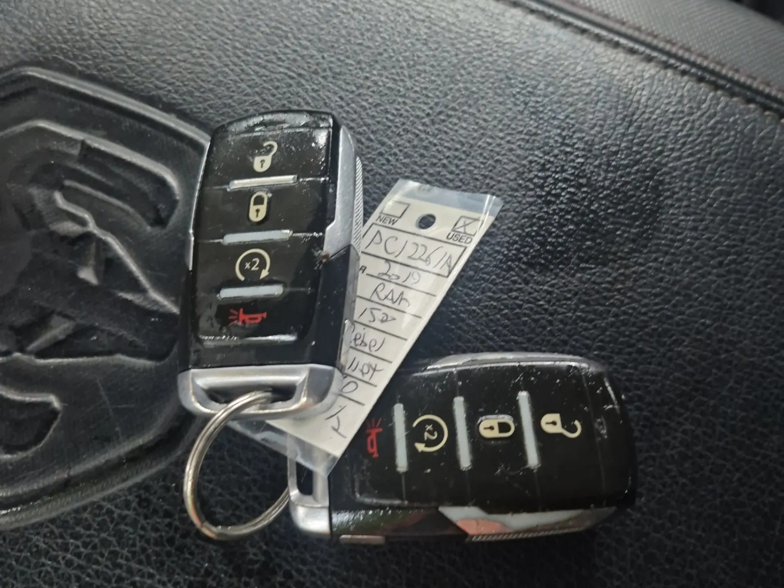 Keys/Fobs/Manual Photo
