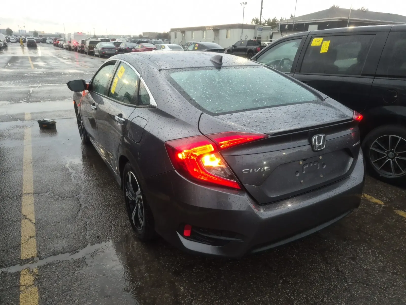 Driver Rear 3/4 Photo