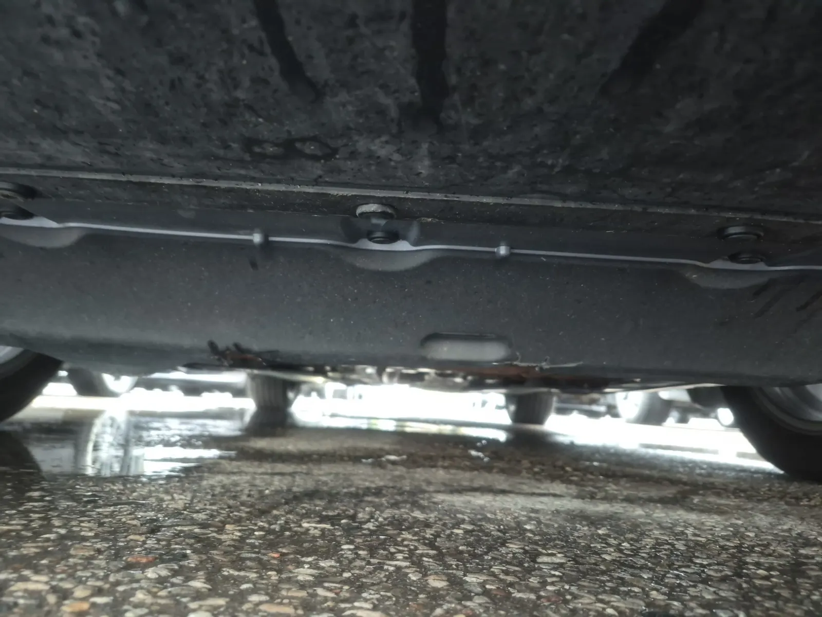 Undercarriage - Front Photo
