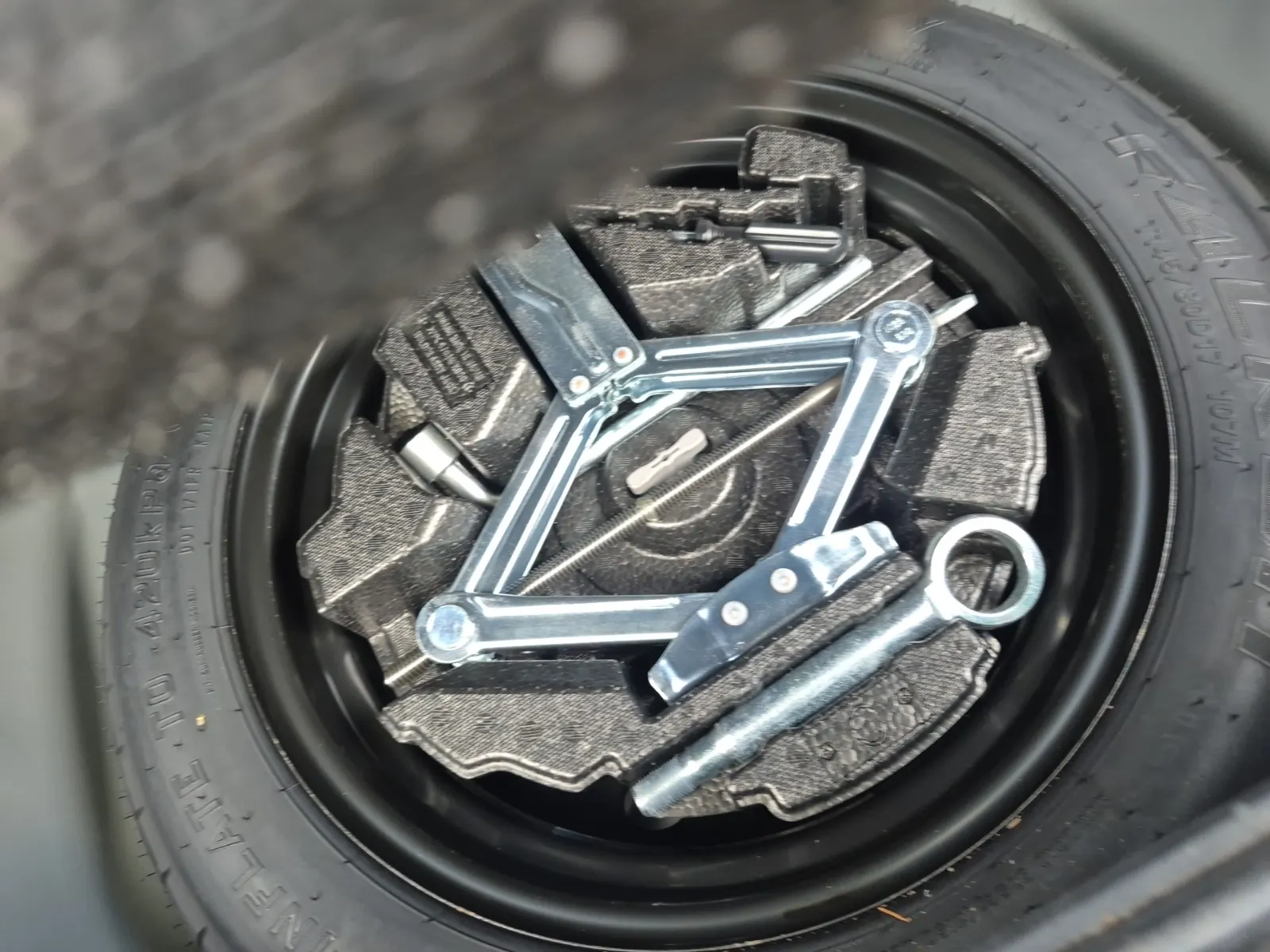 Spare Tire & Wheel Photo