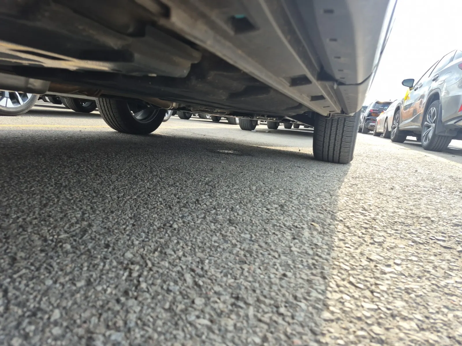Undercarriage - Passenger Photo