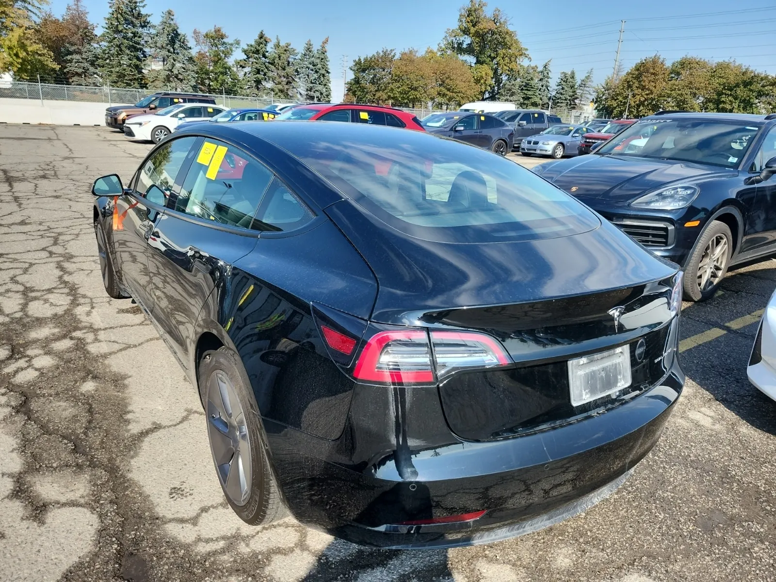 Driver Rear 3/4 Photo