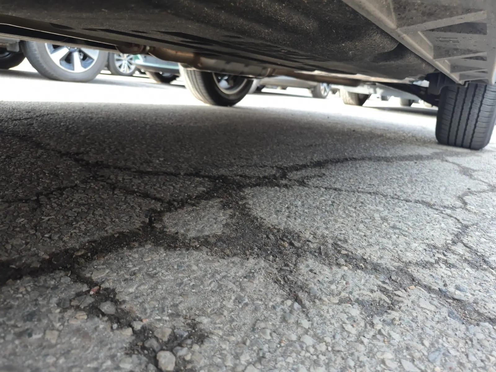Undercarriage - Driver Photo
