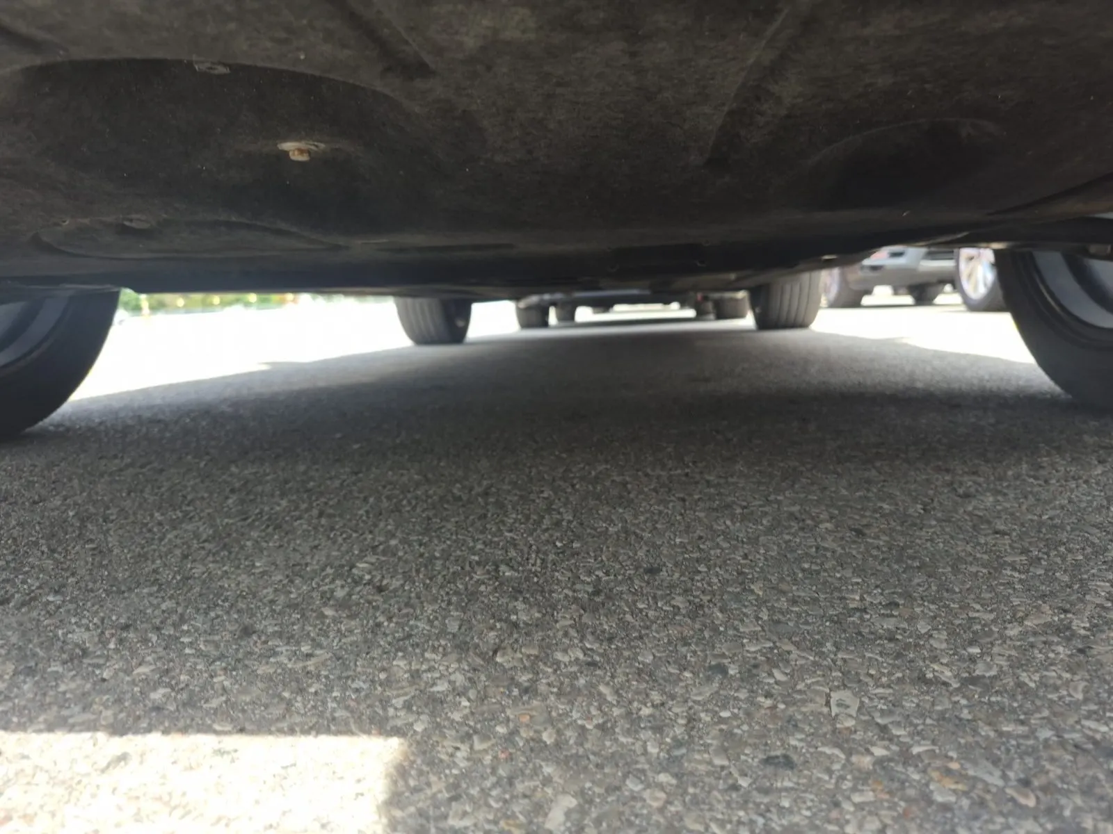 Undercarriage - Front Photo