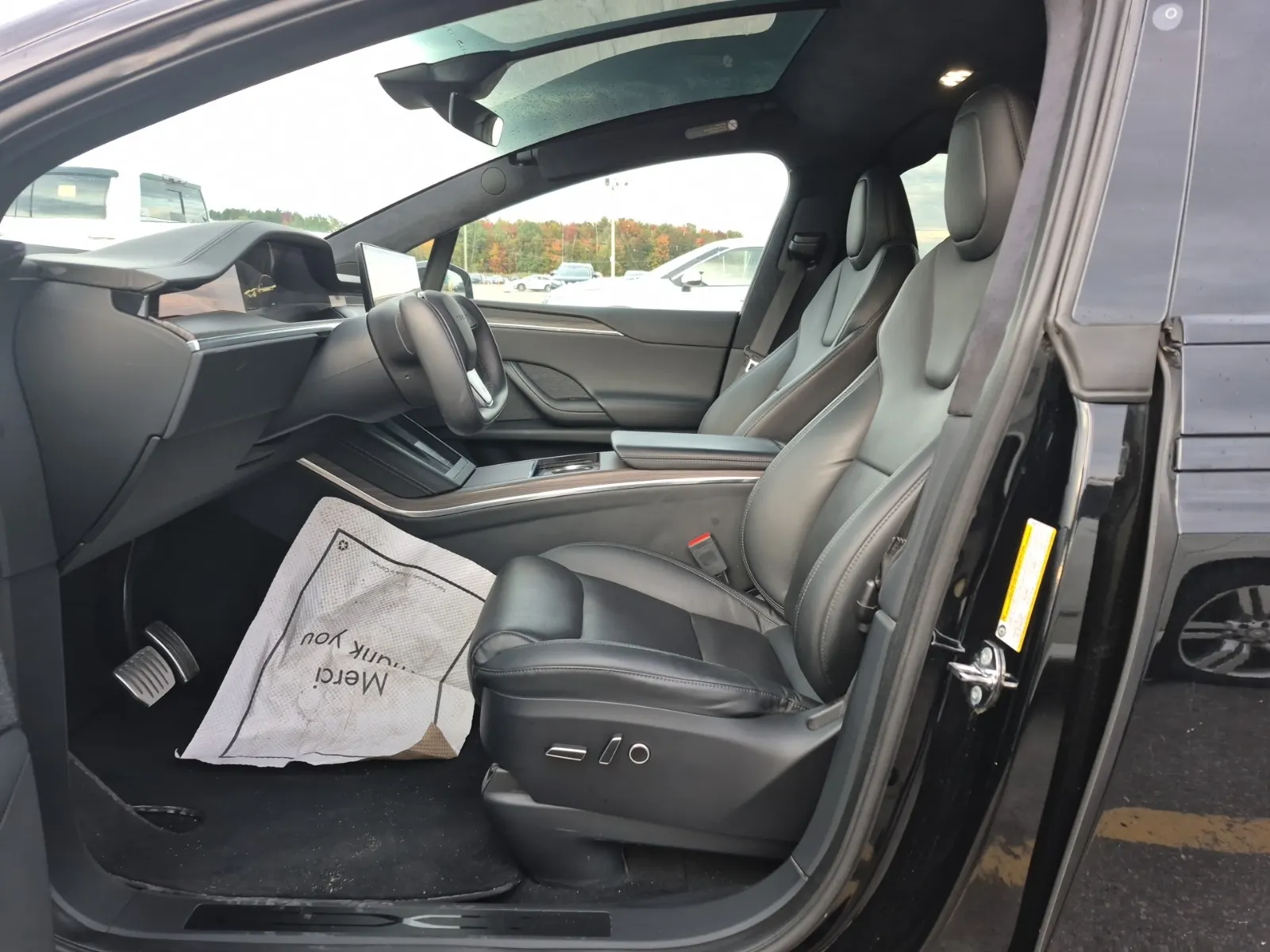 Front Interior Photo