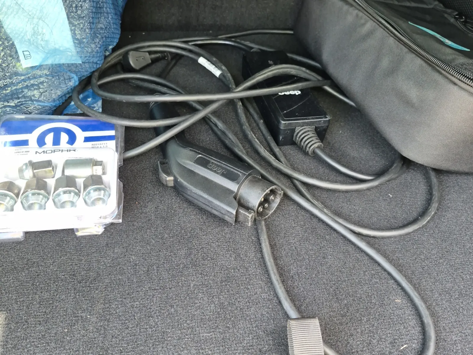 Charging Cable Photo