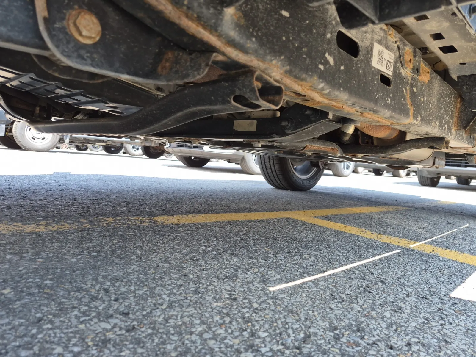 Undercarriage - Driver Photo