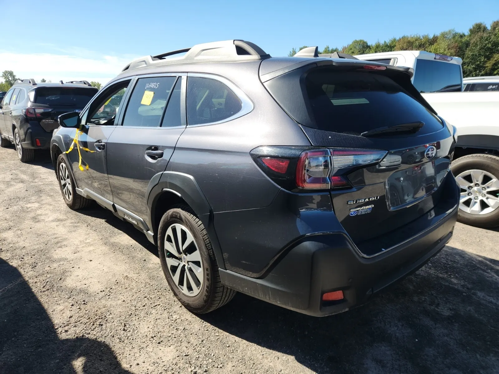 Driver Rear 3/4 Photo