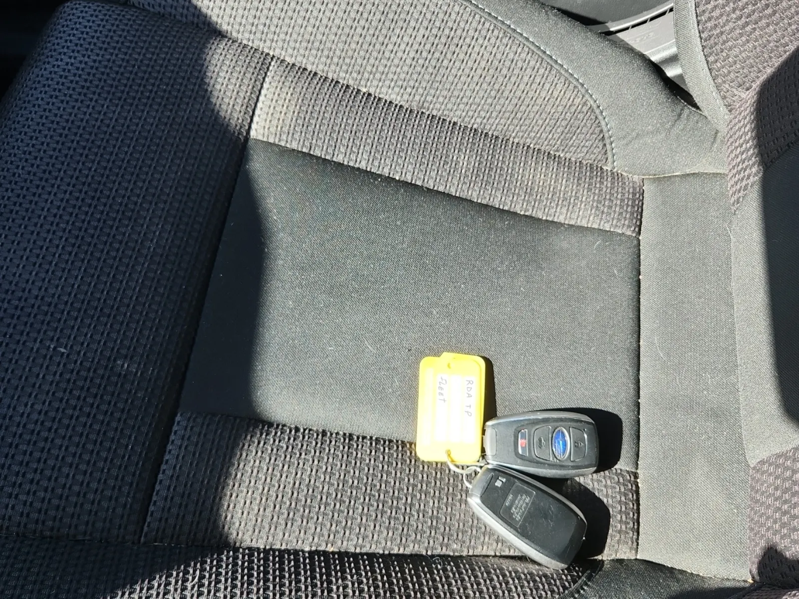 Keys/Fobs/Manual Photo