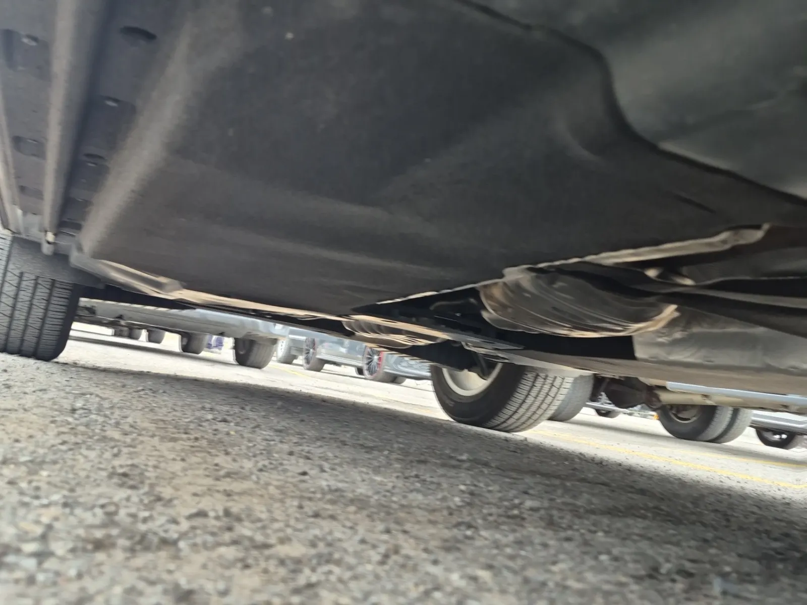 Undercarriage - Passenger Photo