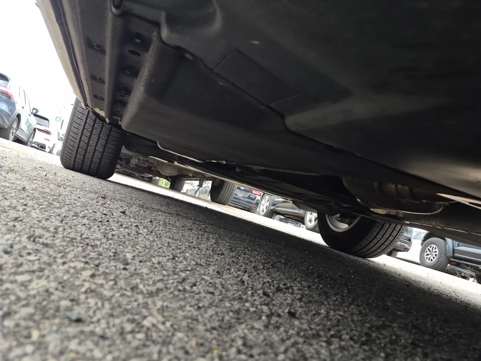 Undercarriage - Driver Photo