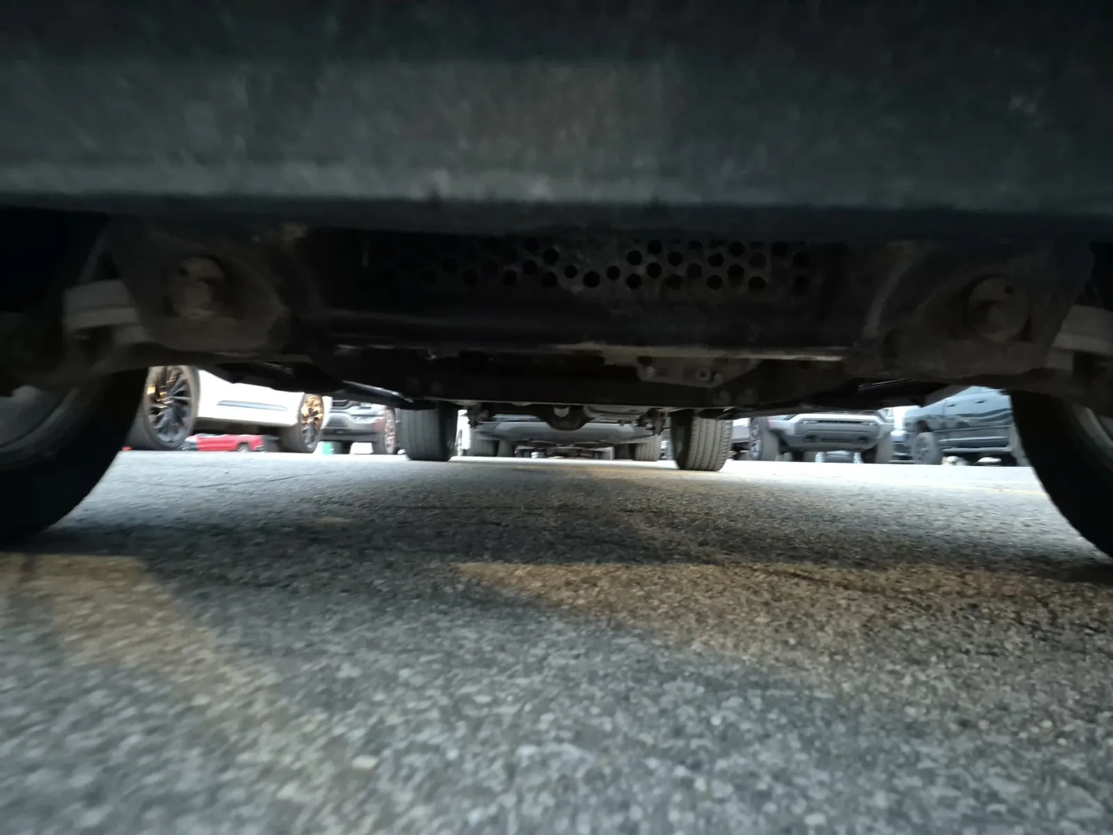 Undercarriage - Front Photo