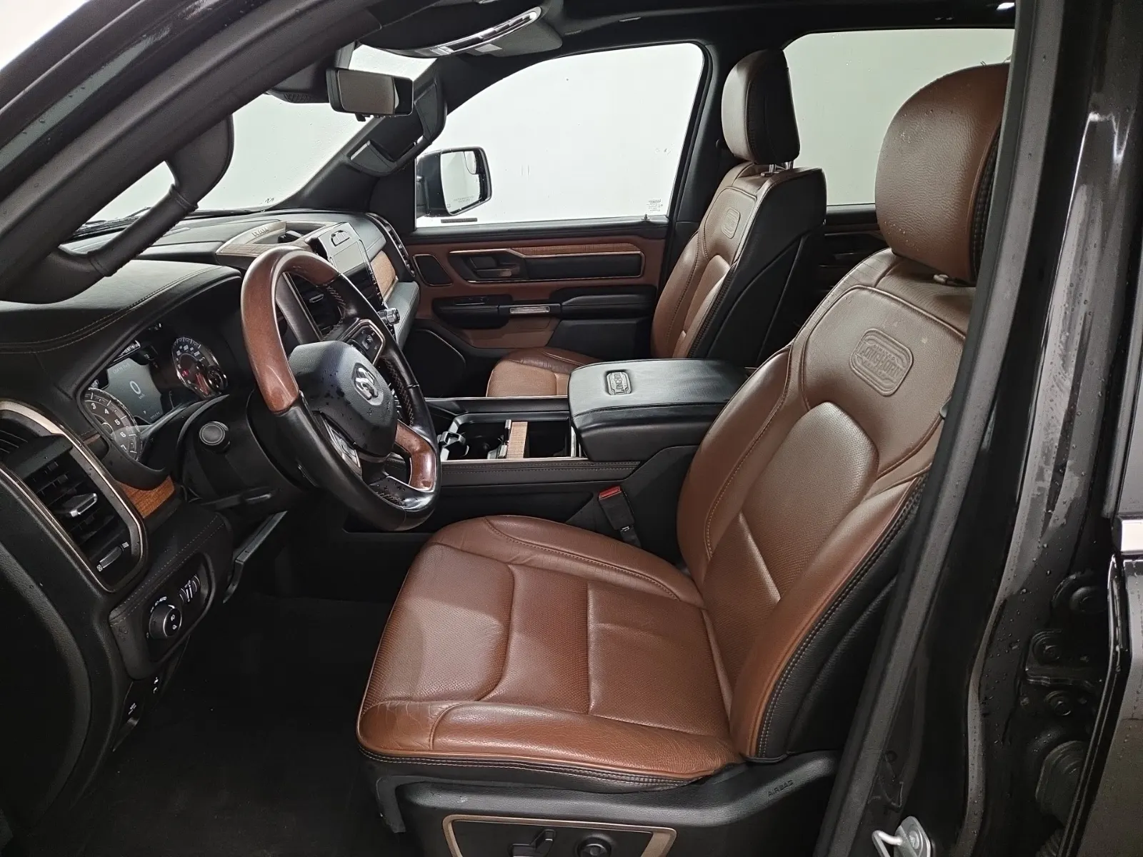 Front Interior Photo