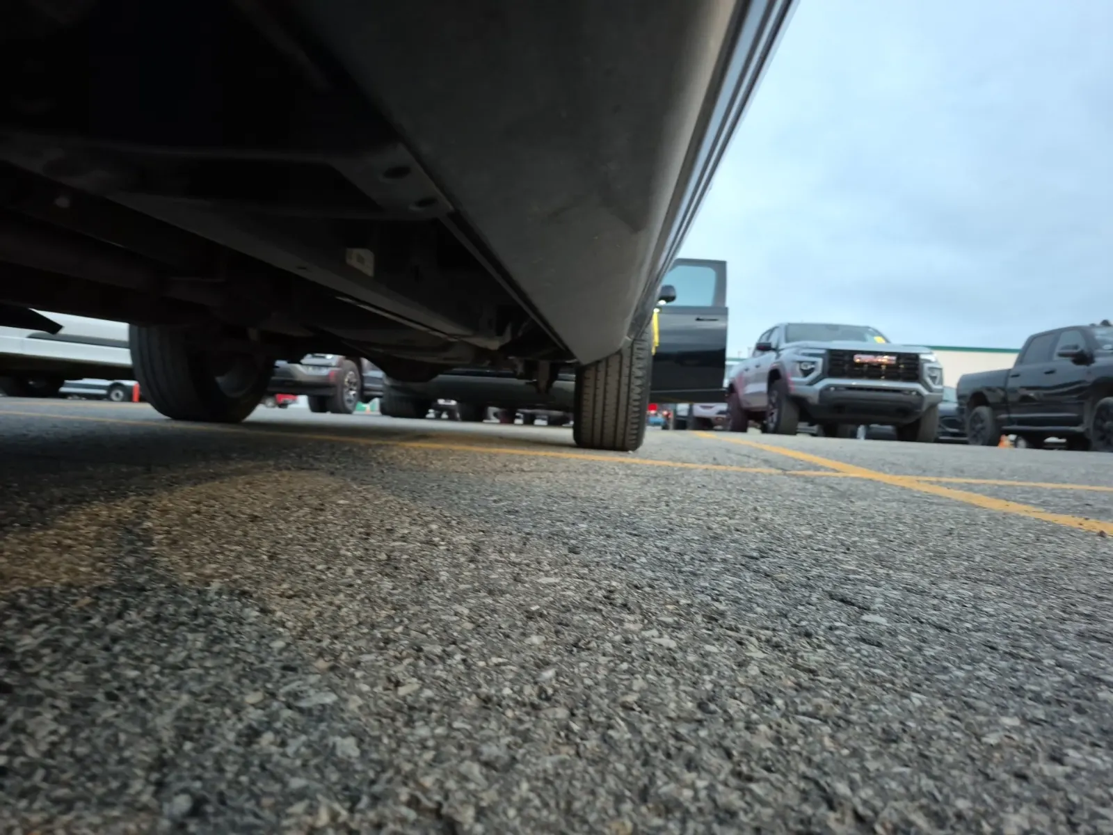 Undercarriage - Driver Photo