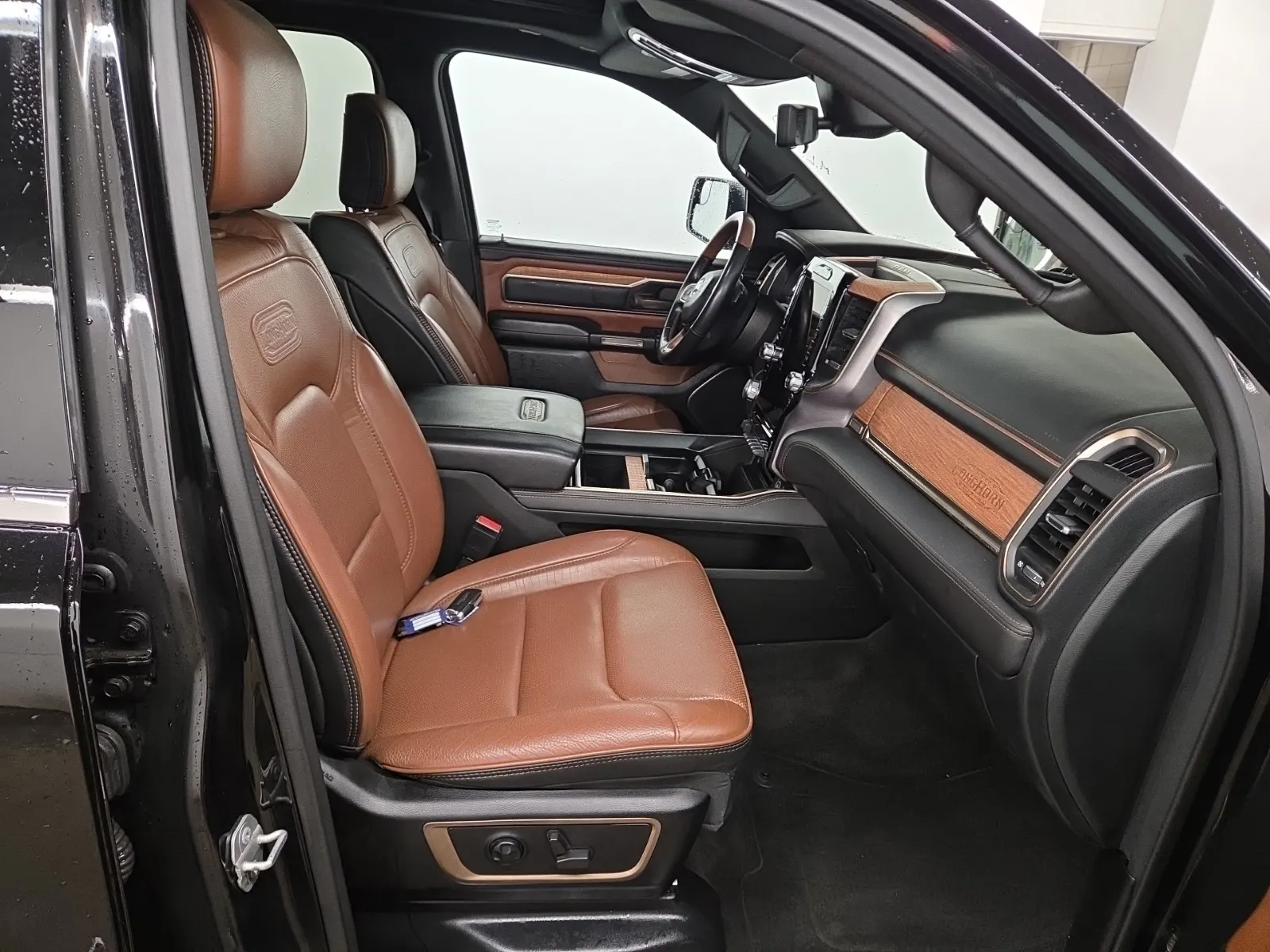 Right Side Interior Photo
