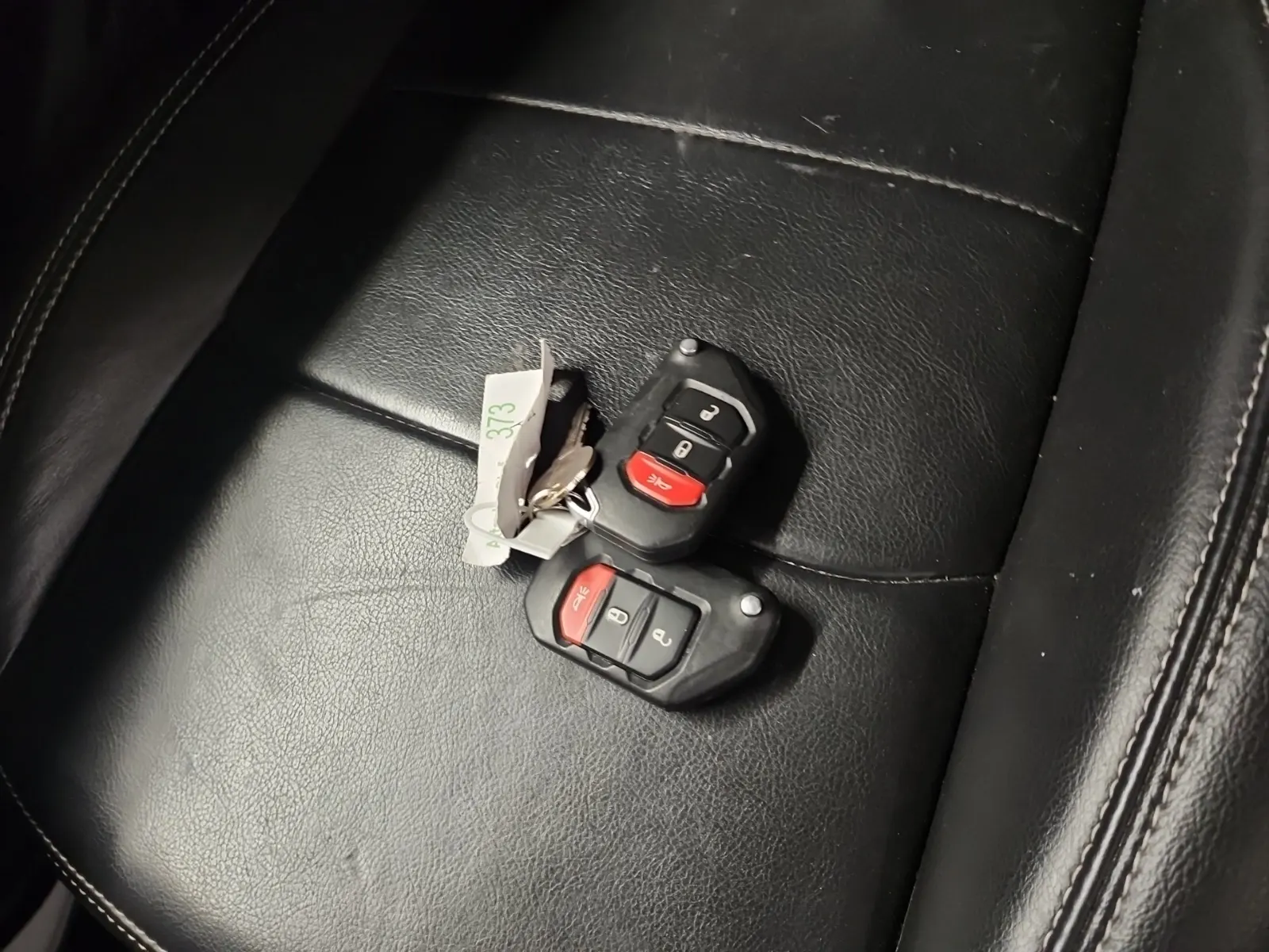 Keys/Fobs/Manual Photo