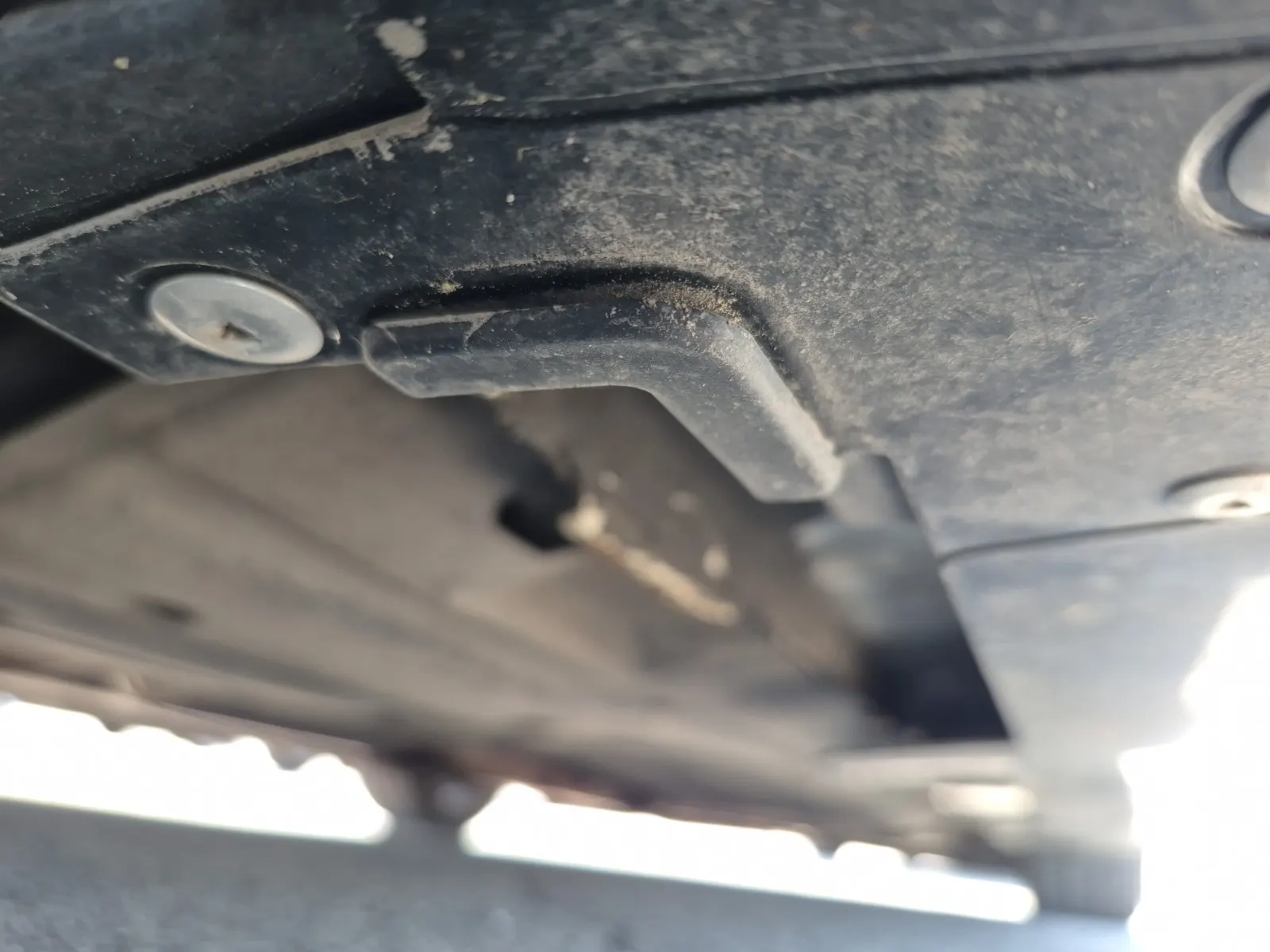 Undercarriage - Passenger Photo