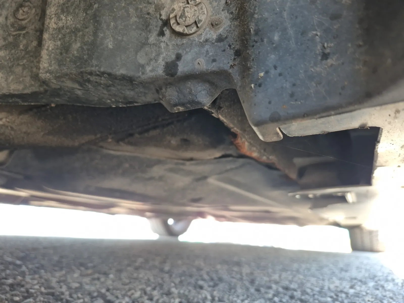 Undercarriage - Driver Photo
